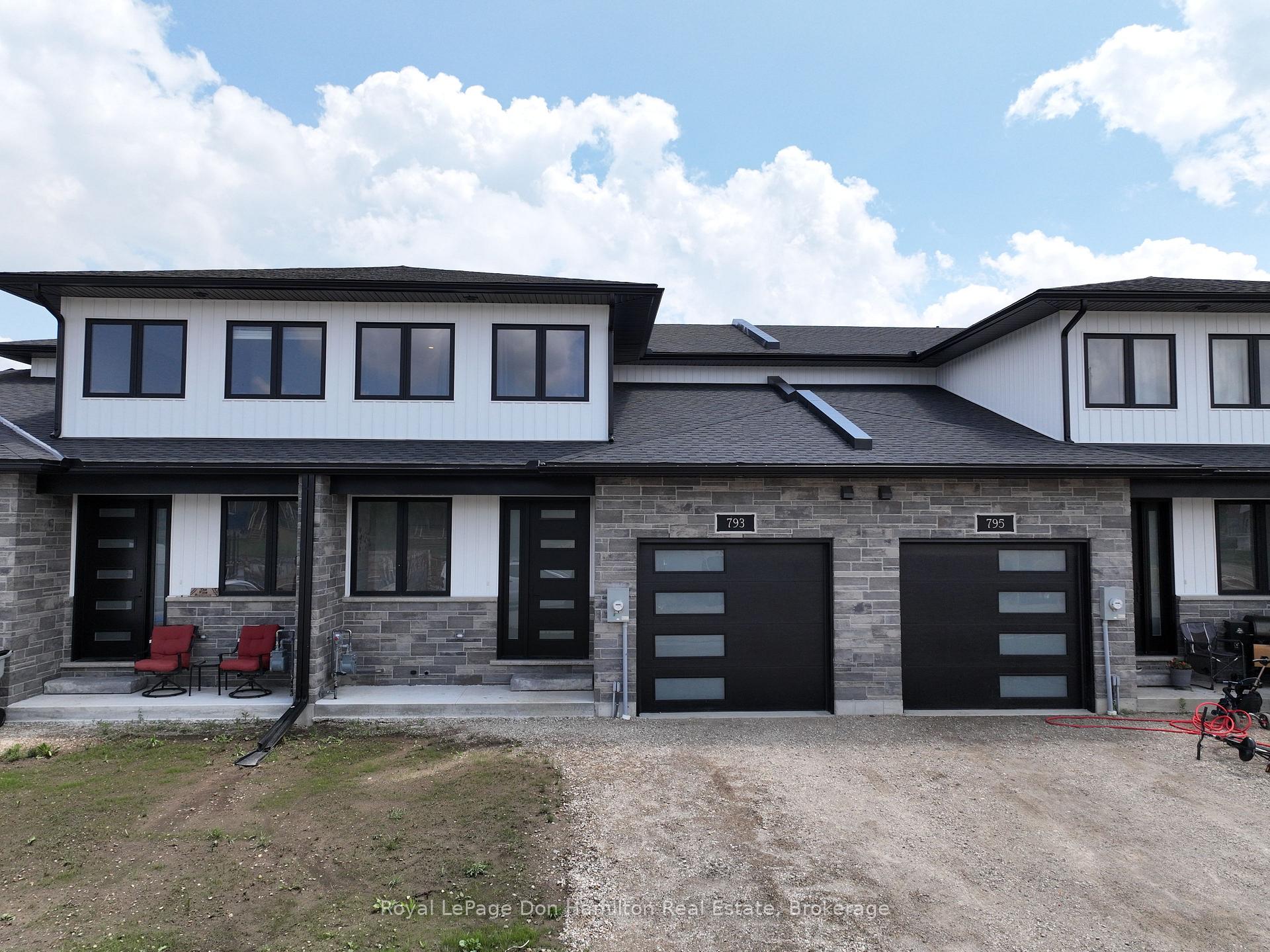 Photo 2 of 793 Bryans Drive, Huron East, Brussels — HOMEH