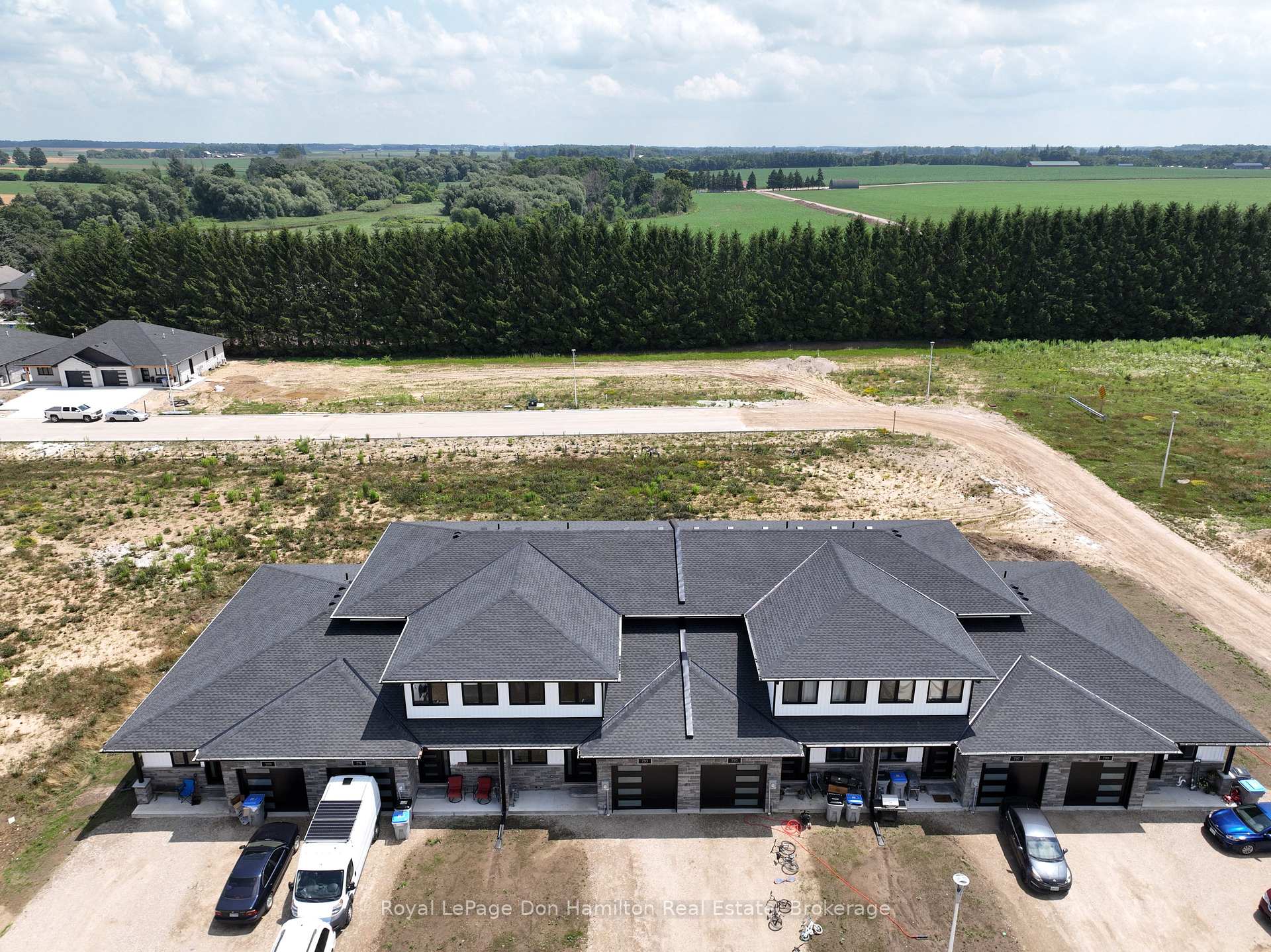 Photo 4 of 793 Bryans Drive, Huron East, Brussels — HOMEH