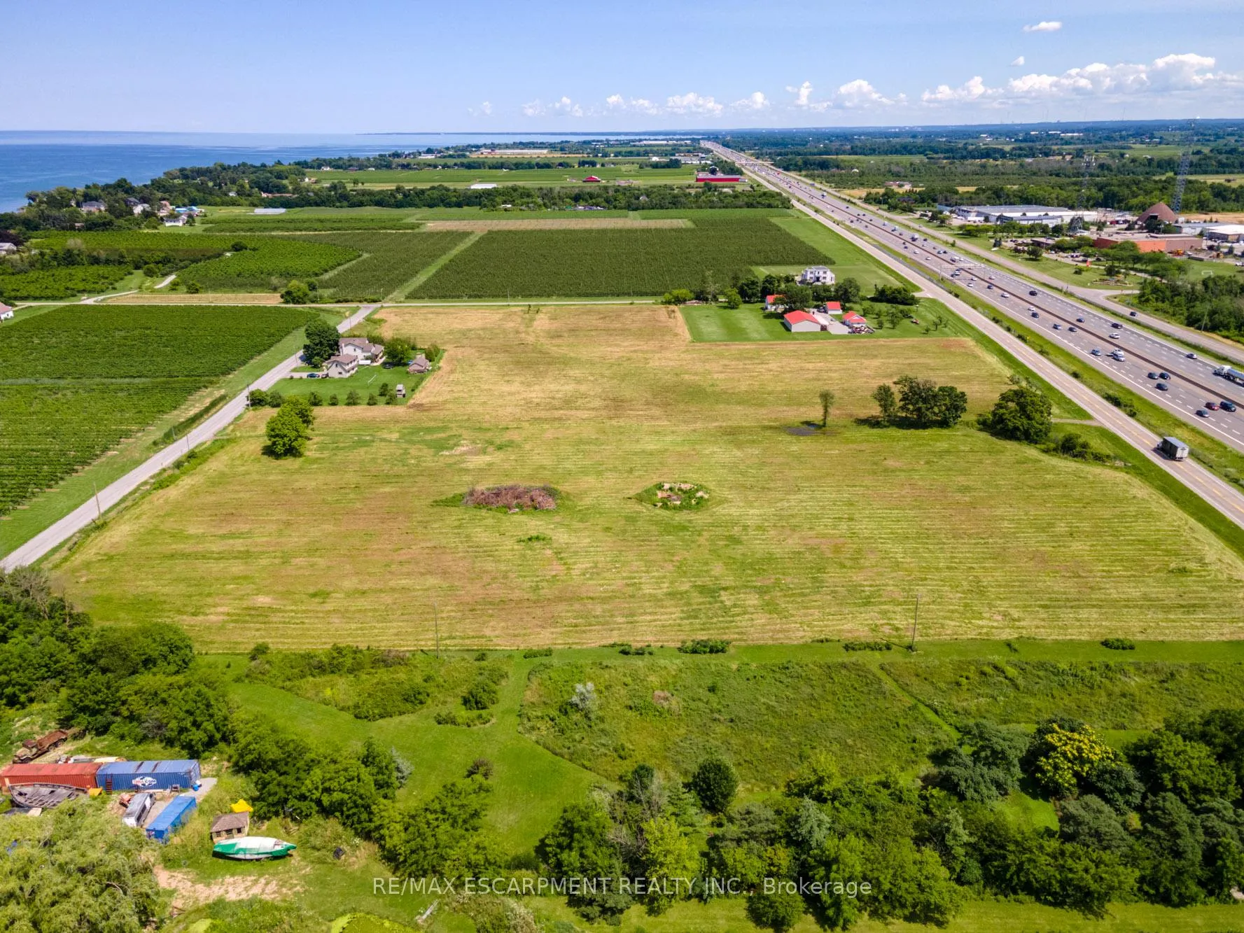 Photo 11 of 4766 Bartlett Road N, Lincoln, Lincoln Lake — HOMEH