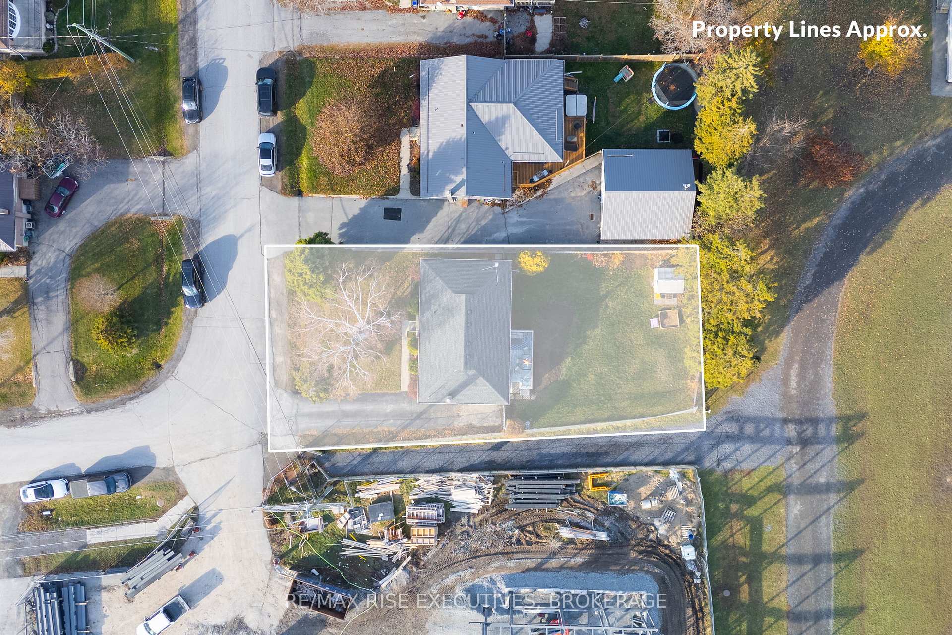 Photo 35 of 101 Park Crescent, Loyalist, Amherstview — HOMEH
