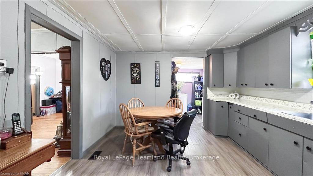 Photo 11 of 3064 Patrick Street, Howick — HOMEH