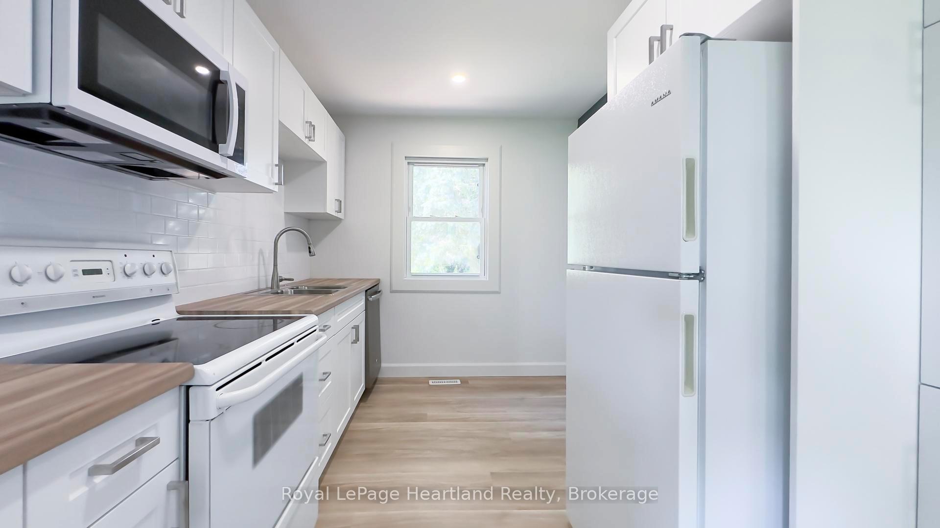 Photo 9 of 26 Quebec Road, Huron East, Vanastra — HOMEH
