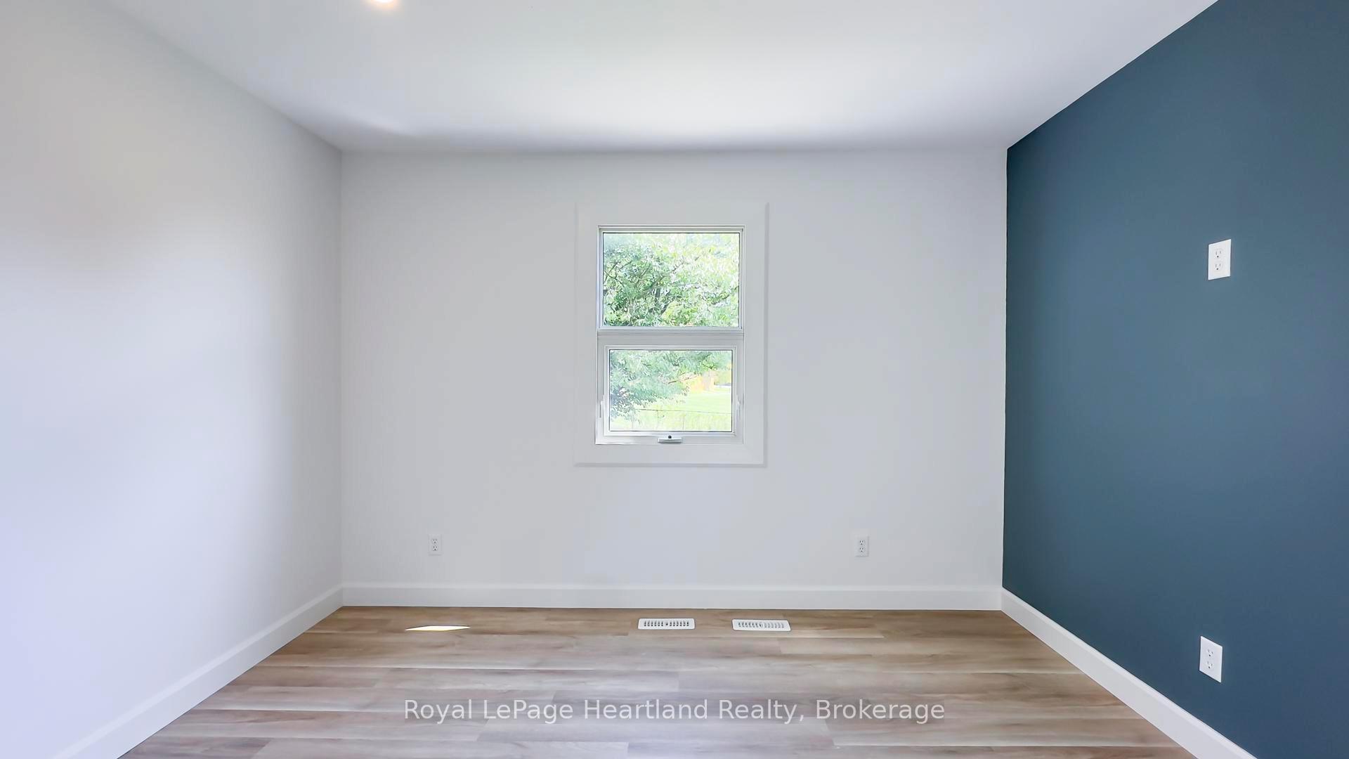 Photo 22 of 26 Quebec Road, Huron East, Vanastra — HOMEH