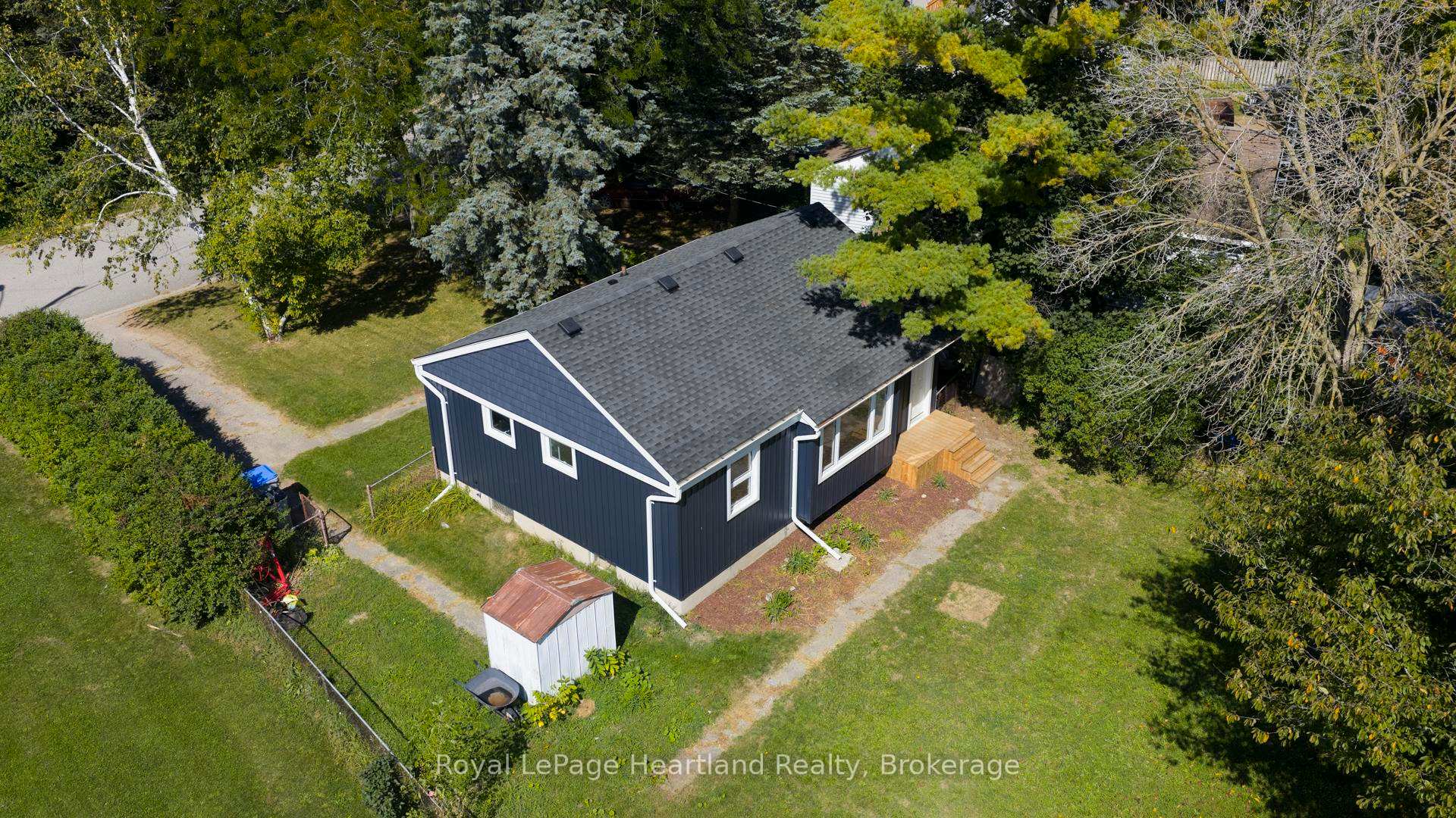 Photo 41 of 26 Quebec Road, Huron East, Vanastra — HOMEH