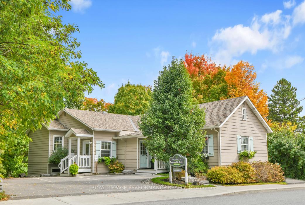 Front of 5583 Manotick Main Street