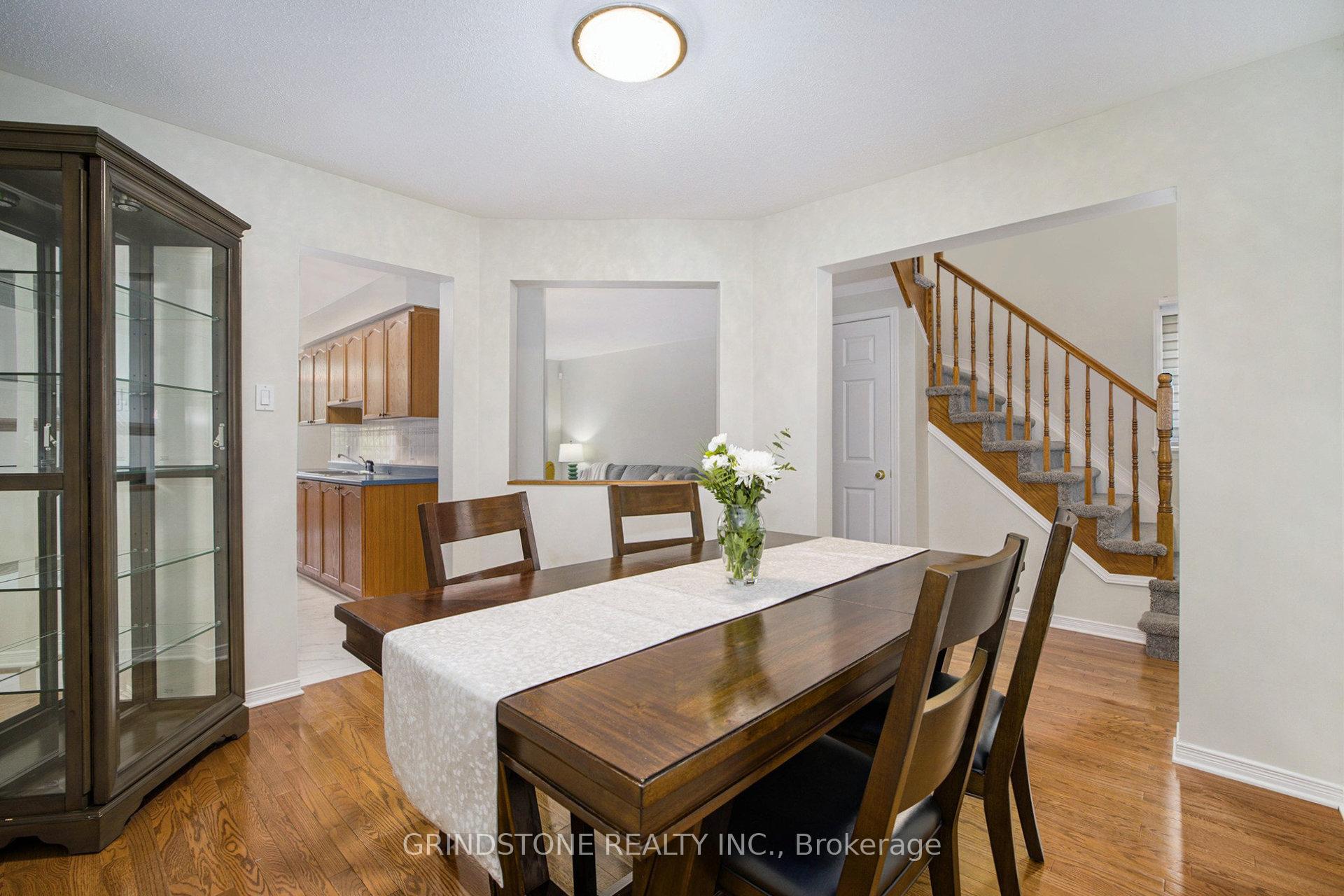 Photo 8 of 43 Margrave Avenue, Ottawa, Hunt Club Park/Greenboro — HOMEH