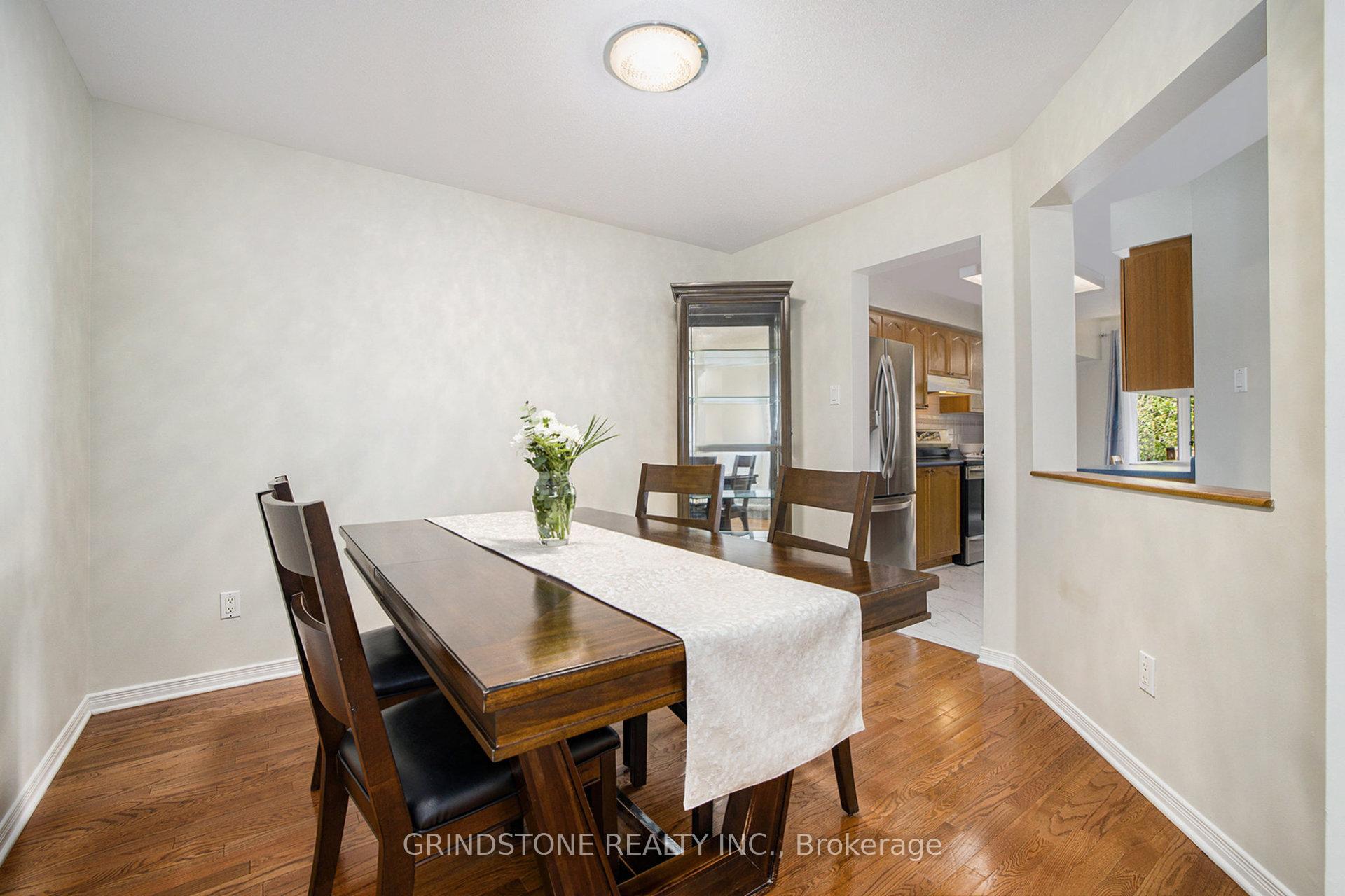 Photo 9 of 43 Margrave Avenue, Ottawa, Hunt Club Park/Greenboro — HOMEH