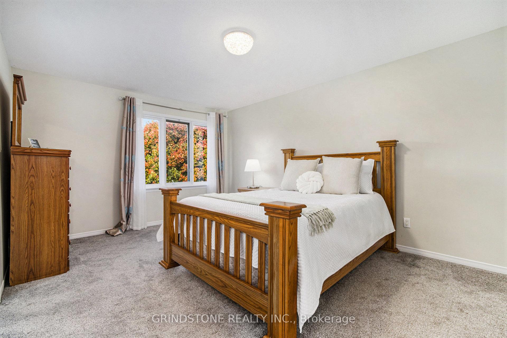 Photo 16 of 43 Margrave Avenue, Ottawa, Hunt Club Park/Greenboro — HOMEH