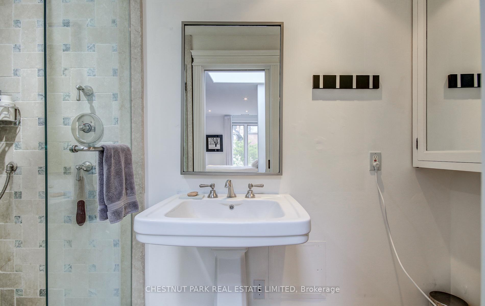 Photo 25 of 74 Summerhill Avenue, Toronto, Rosedale-Moore Park — HOMEH