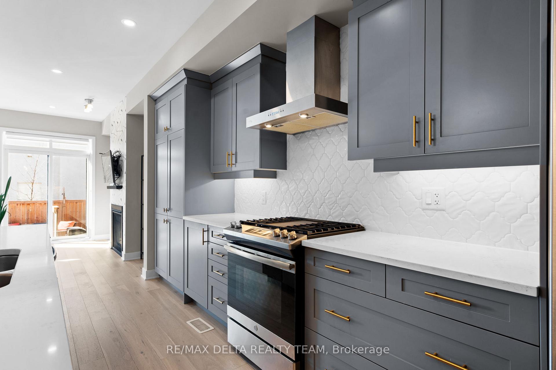 Photo 8 of 69 Longworth Avenue, Ottawa, Leitrim — HOMEH