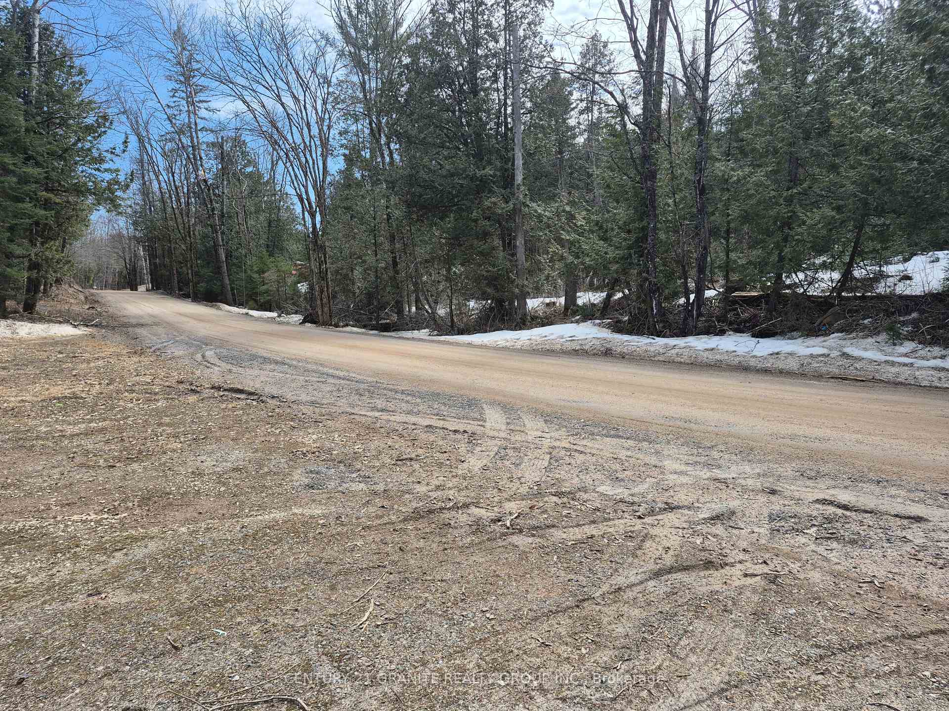 Photo 14 of 186 Limerick Lake Road, Limerick — HOMEH