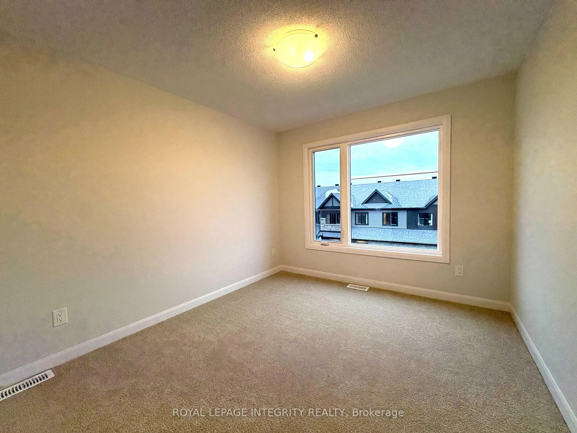 Photo 18 of 316 Clearpath Private, Ottawa, Kanata - Kanata Lakes/Heritage Hills — HOMEH
