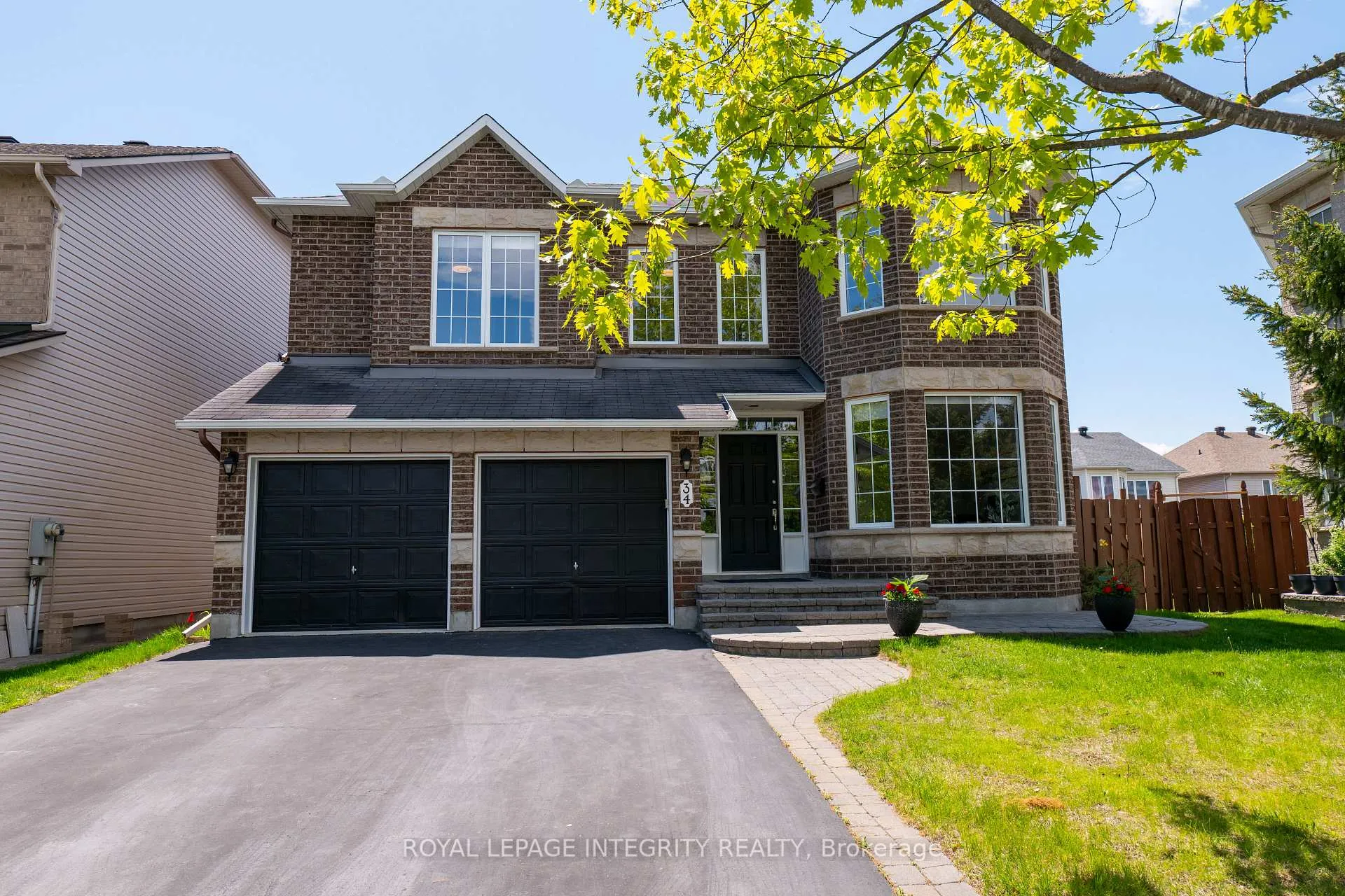 Photo 2 of 34 Keighley Circle, Ottawa, Kanata - Morgan's Grant/South March — HOMEH