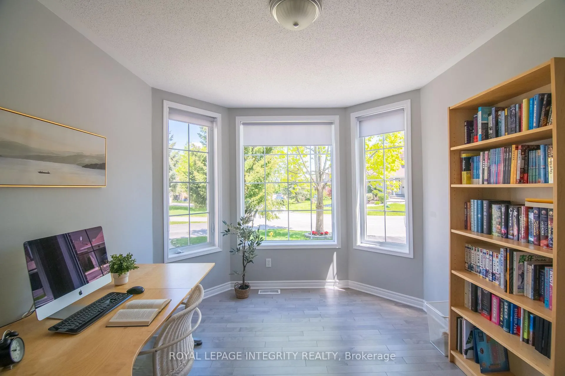 Photo 4 of 34 Keighley Circle, Ottawa, Kanata - Morgan's Grant/South March — HOMEH