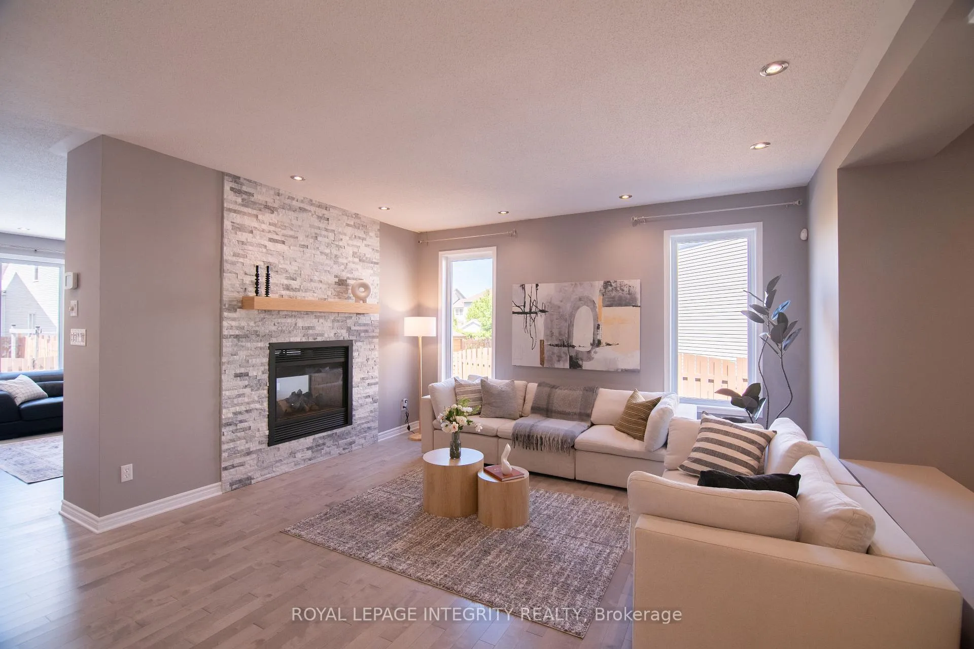 Photo 9 of 34 Keighley Circle, Ottawa, Kanata - Morgan's Grant/South March — HOMEH