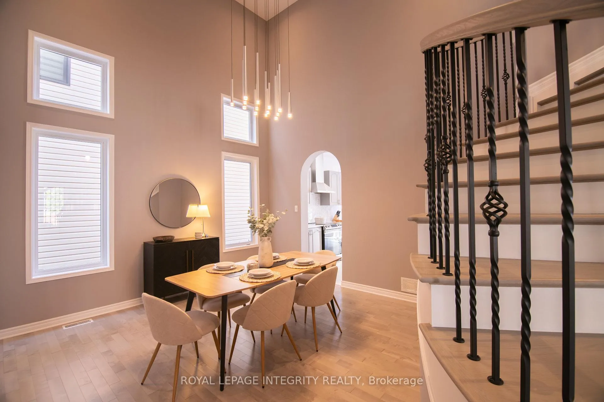 Photo 11 of 34 Keighley Circle, Ottawa, Kanata - Morgan's Grant/South March — HOMEH