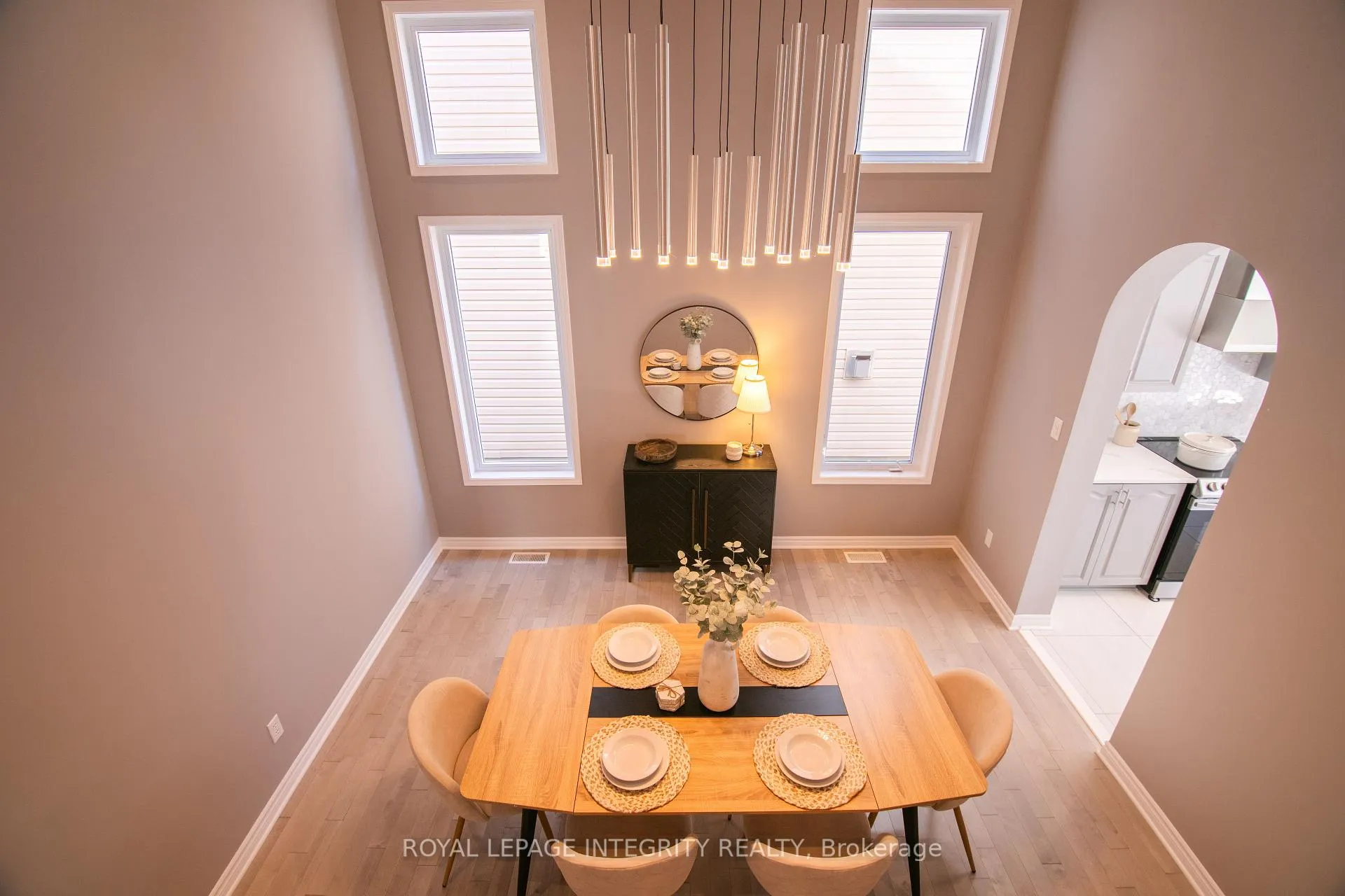Photo 13 of 34 Keighley Circle, Ottawa, Kanata - Morgan's Grant/South March — HOMEH