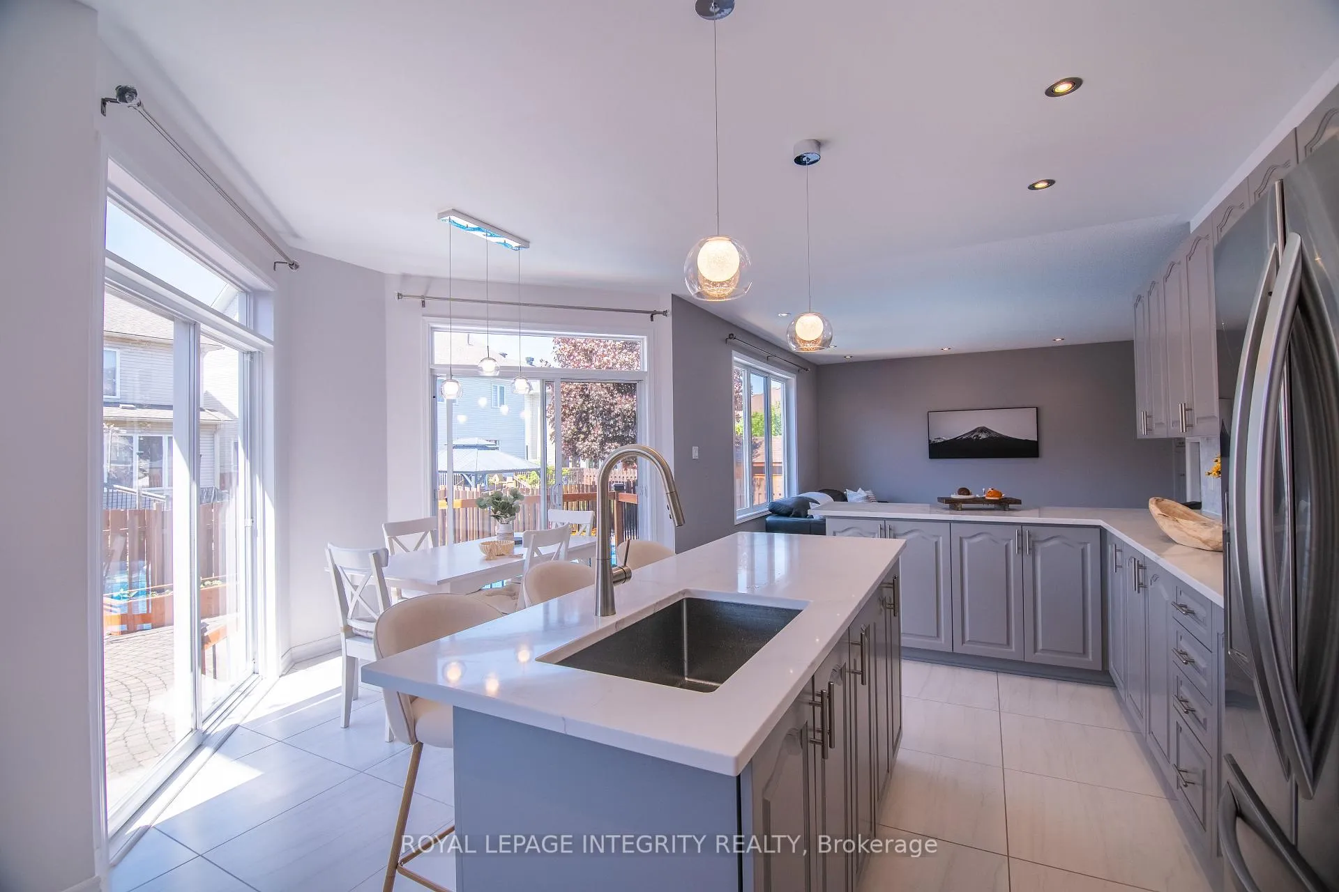 Photo 17 of 34 Keighley Circle, Ottawa, Kanata - Morgan's Grant/South March — HOMEH