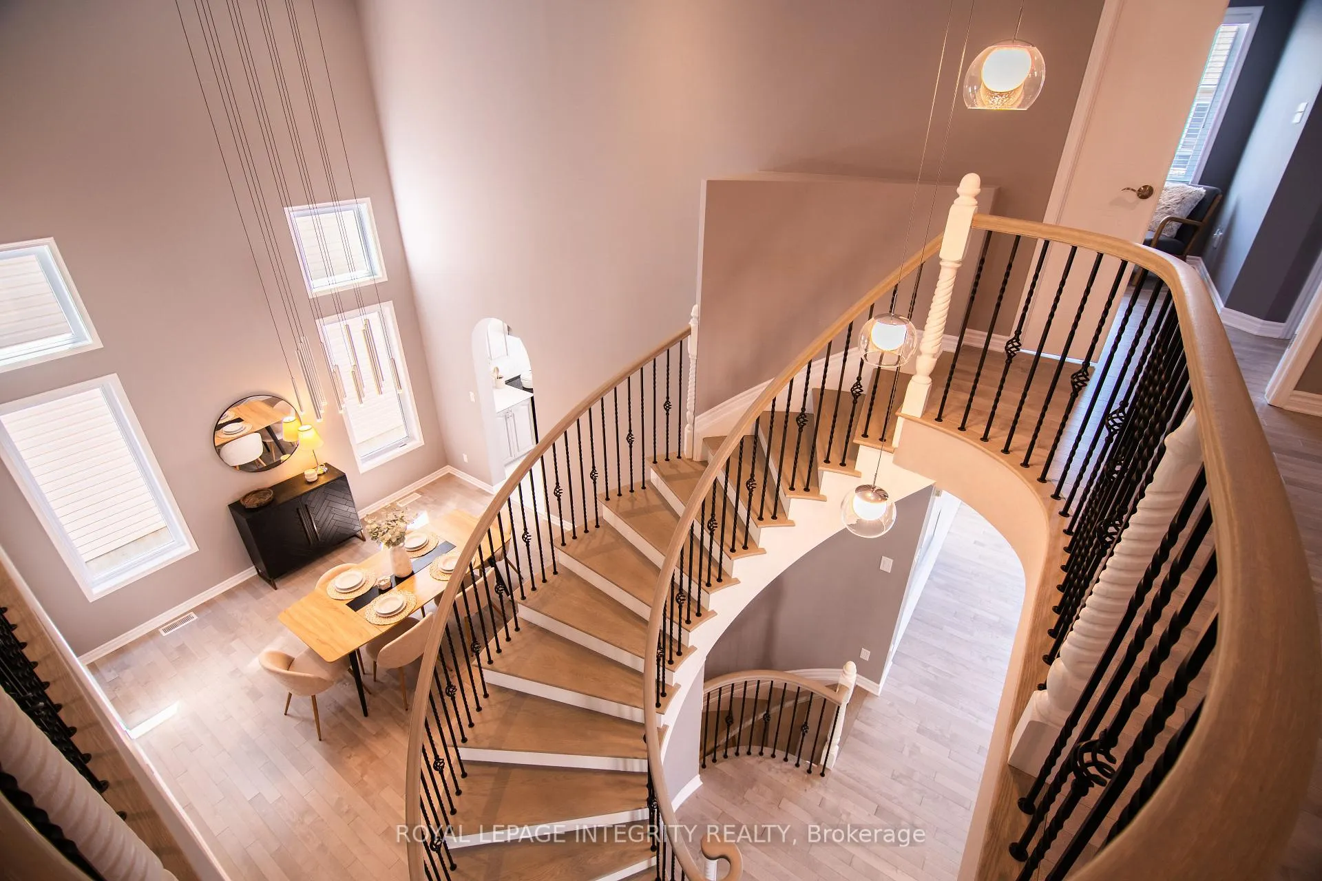 Photo 26 of 34 Keighley Circle, Ottawa, Kanata - Morgan's Grant/South March — HOMEH