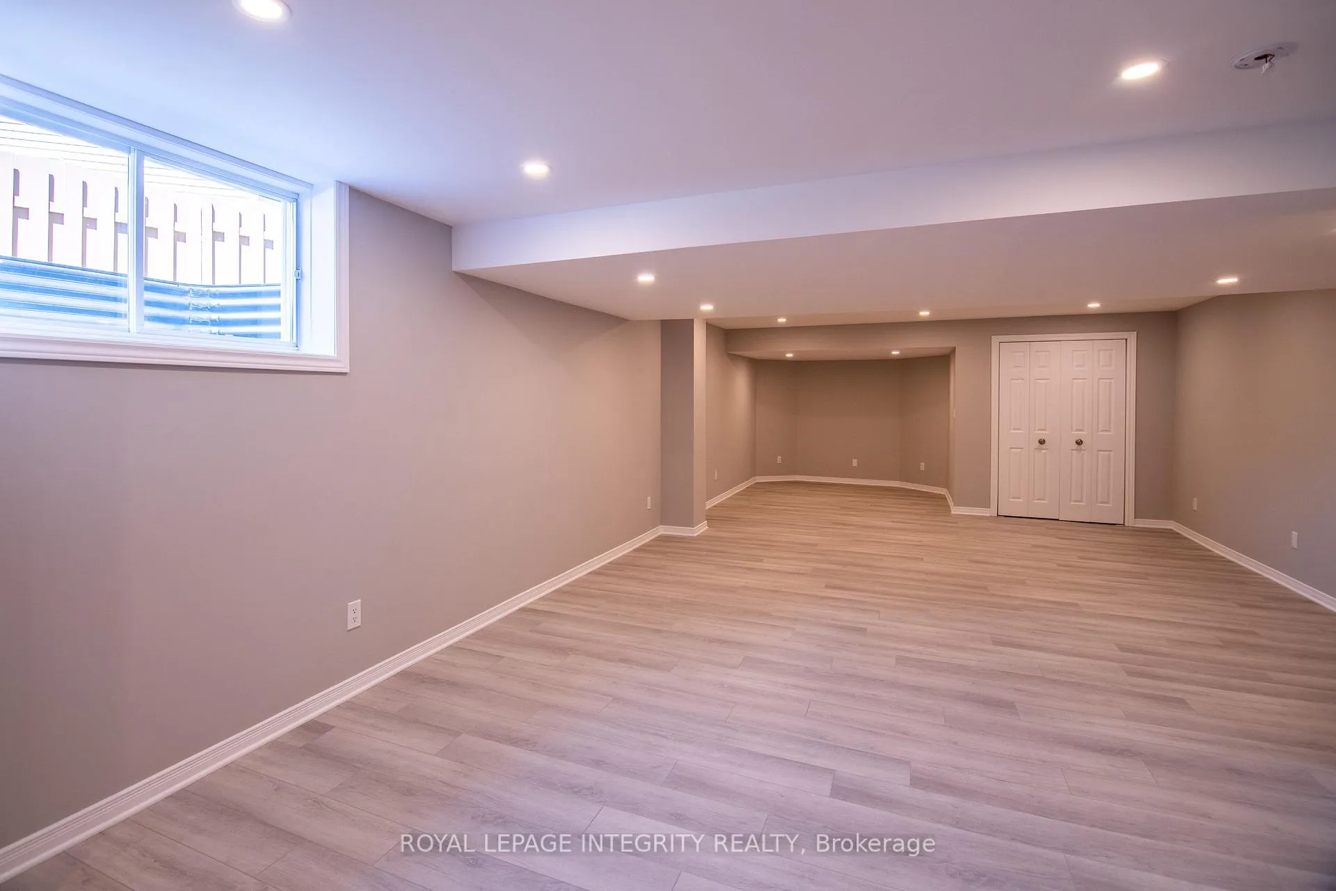 Photo 40 of 34 Keighley Circle, Ottawa, Kanata - Morgan's Grant/South March — HOMEH