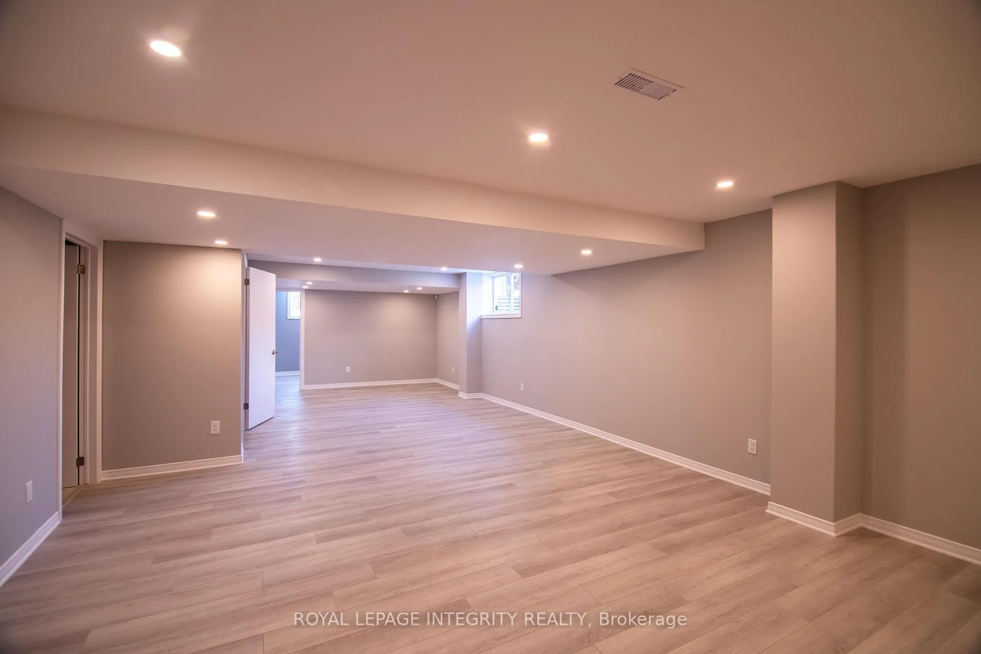 Photo 41 of 34 Keighley Circle, Ottawa, Kanata - Morgan's Grant/South March — HOMEH