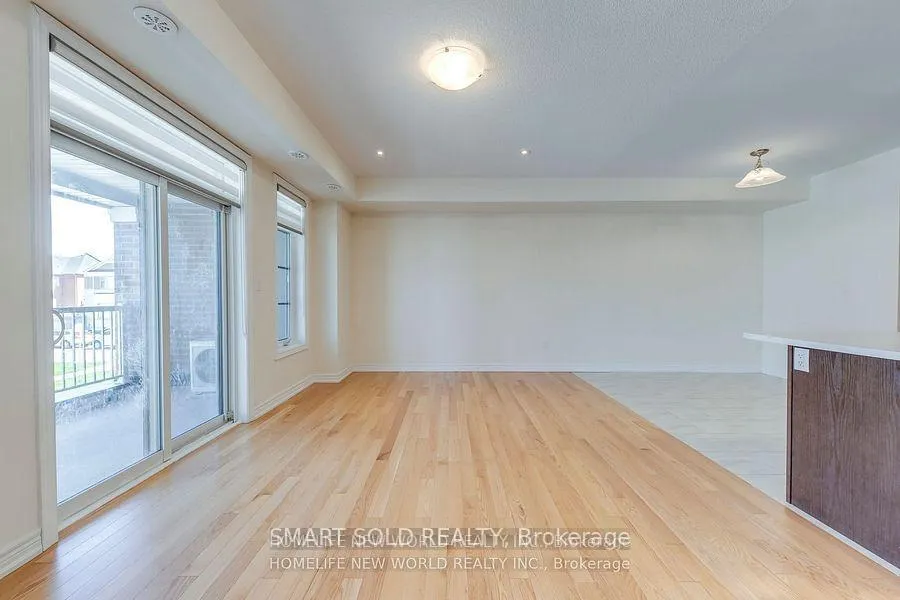 Photo 6 of Unit A, 29 Luzon Avenue, Markham, Box Grove — HOMEH