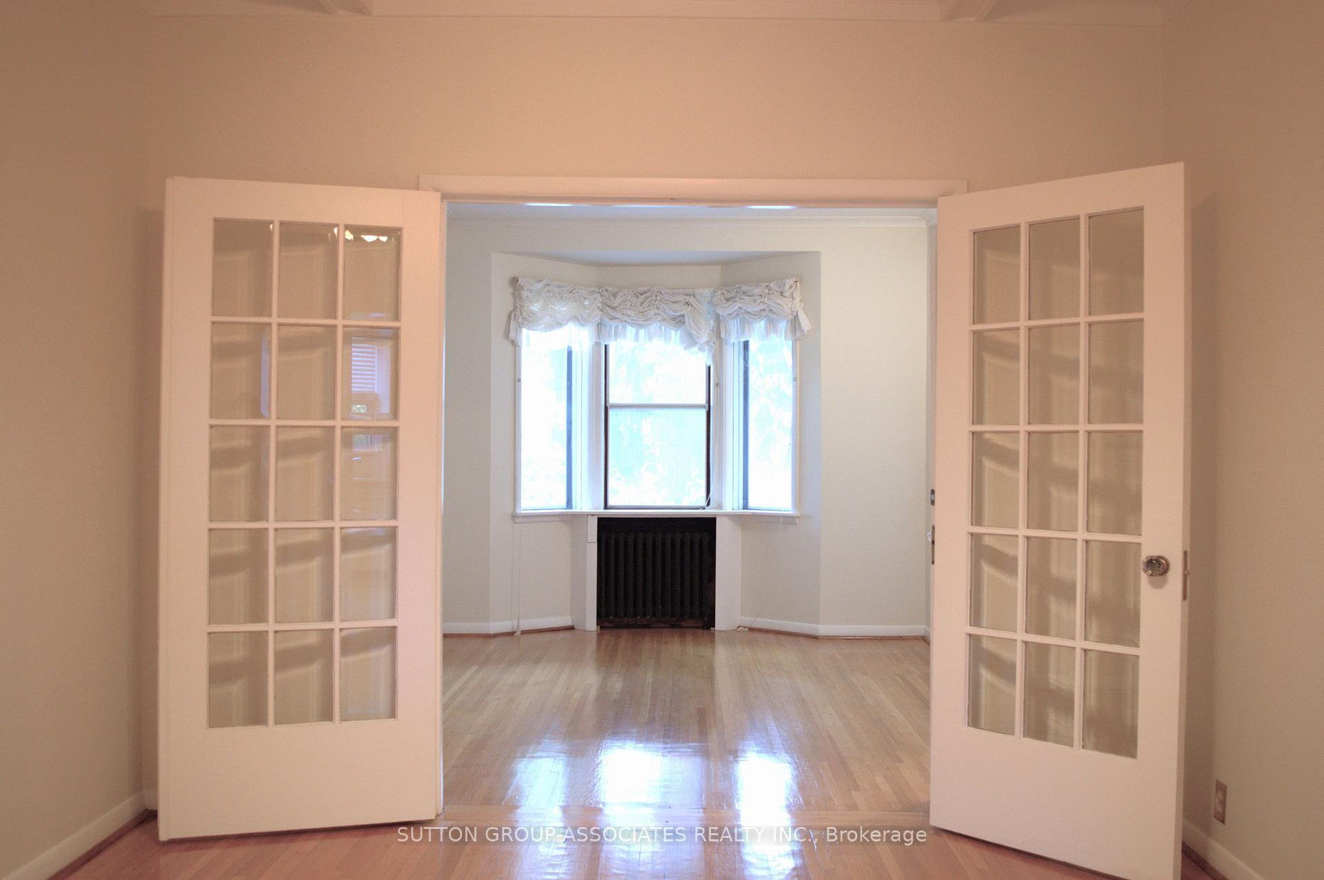 Front of Unit Main, 271 Lauder Avenue