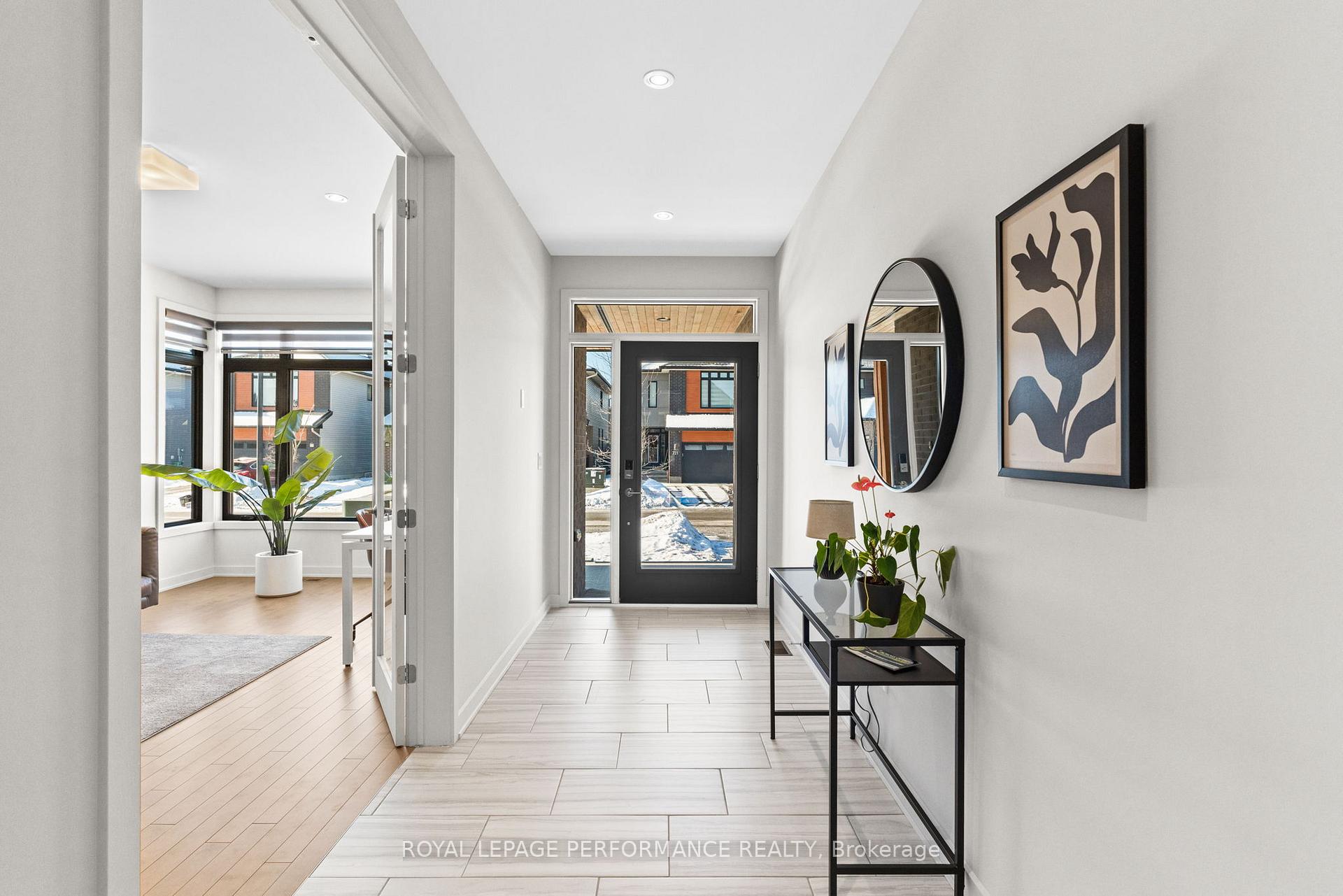 Photo 3 of 720 Wooler Place, Ottawa, Leitrim — HOMEH