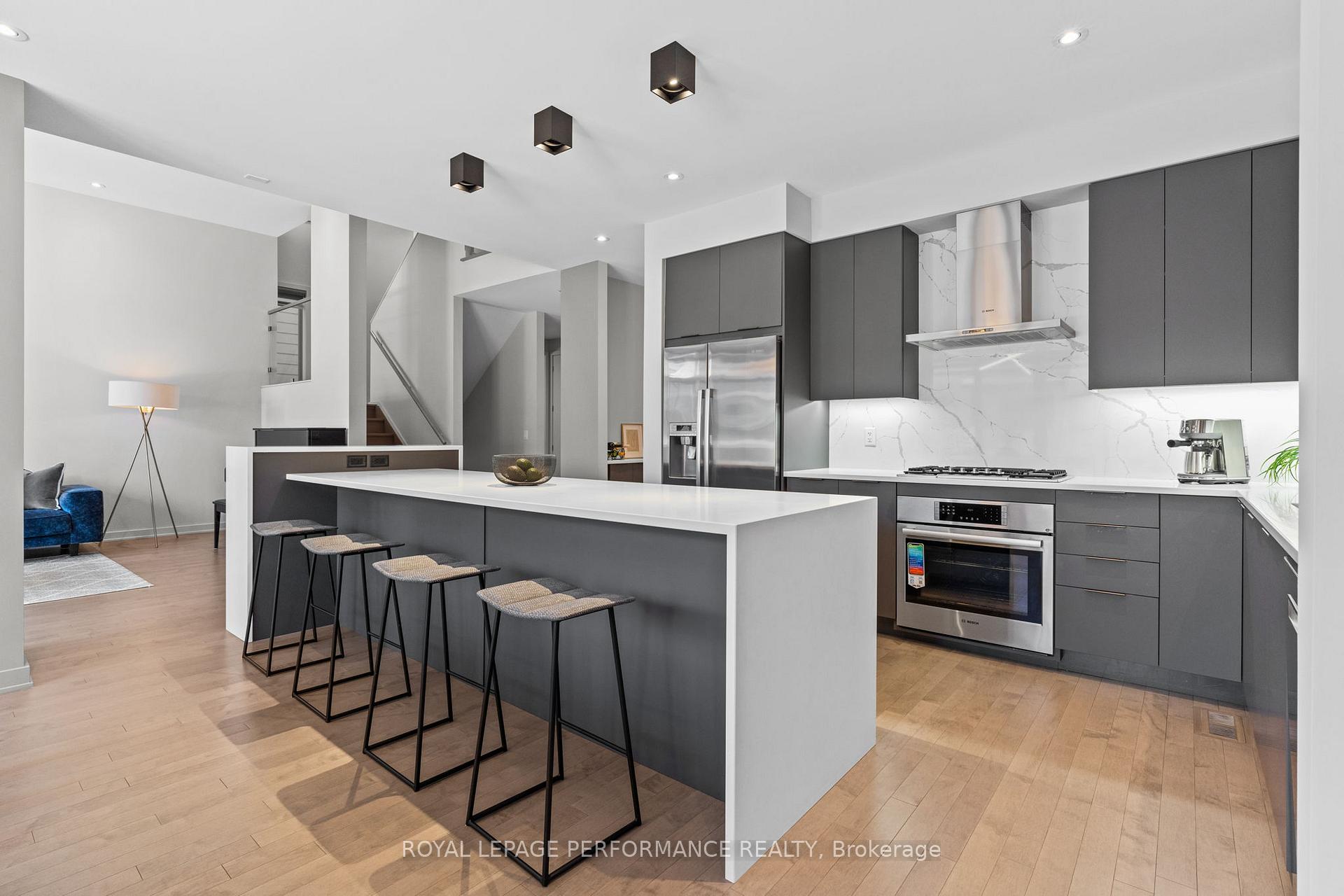 Photo 6 of 720 Wooler Place, Ottawa, Leitrim — HOMEH