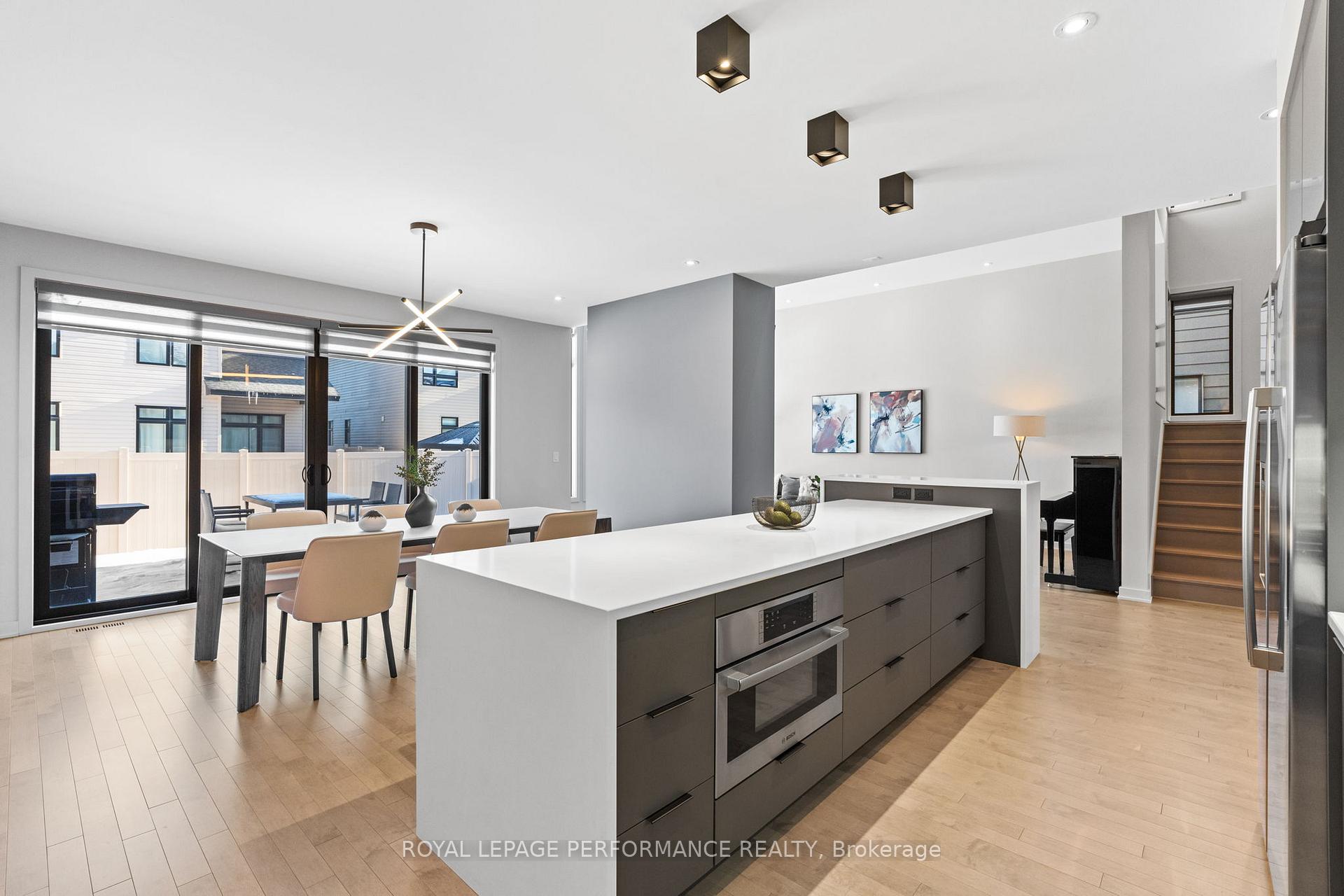 Photo 9 of 720 Wooler Place, Ottawa, Leitrim — HOMEH