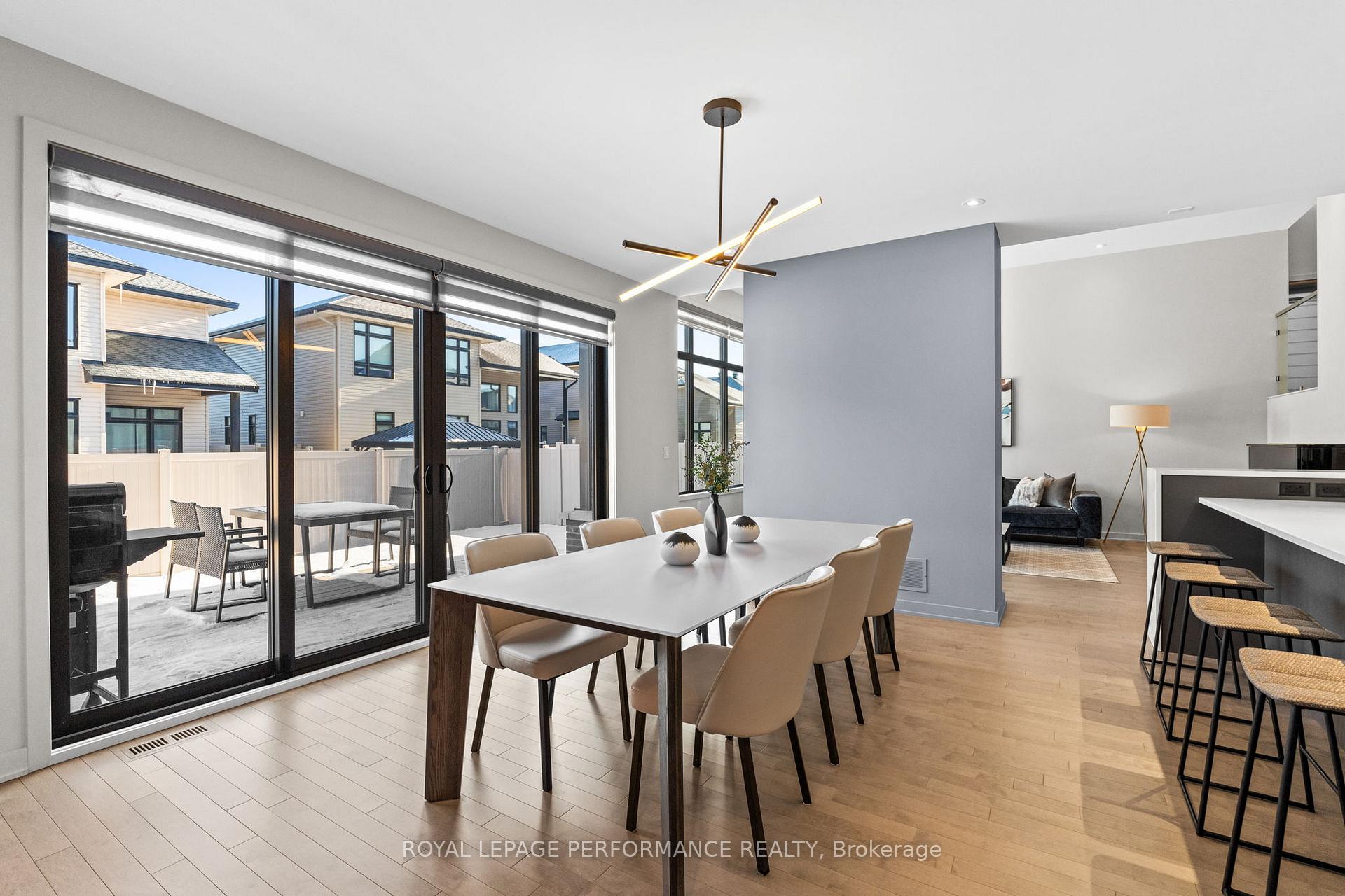 Photo 11 of 720 Wooler Place, Ottawa, Leitrim — HOMEH