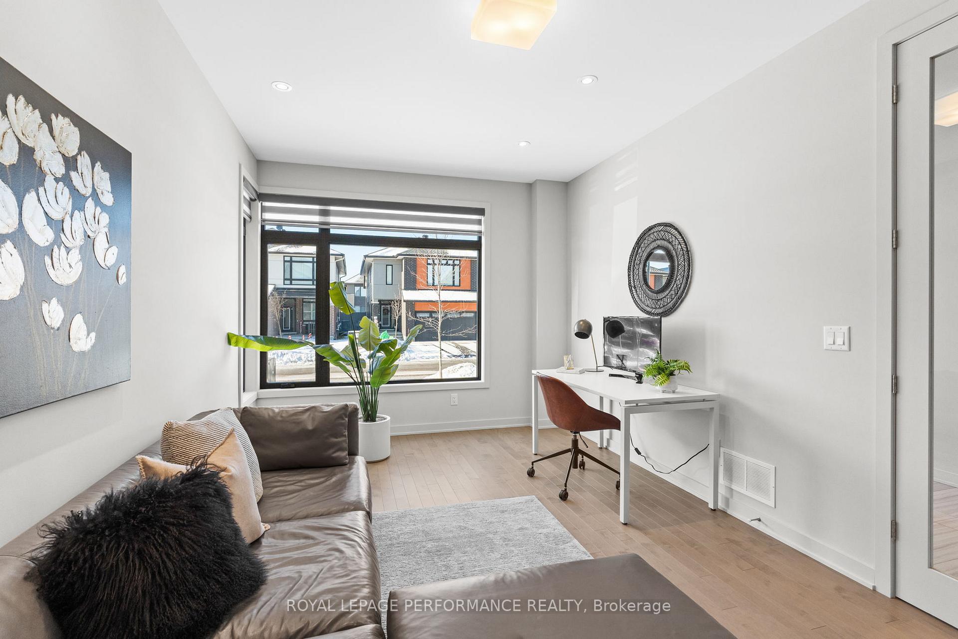 Photo 16 of 720 Wooler Place, Ottawa, Leitrim — HOMEH