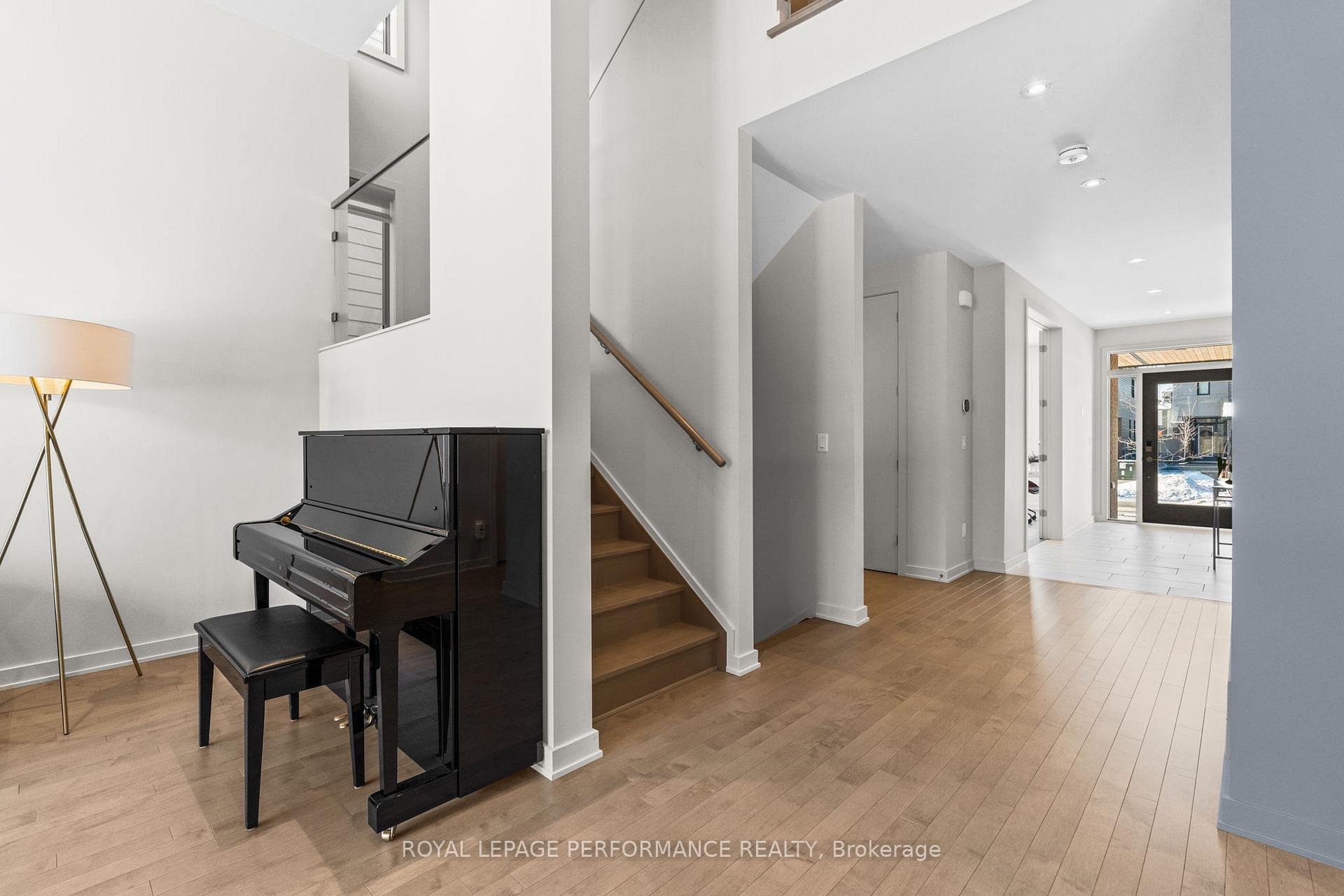 Photo 17 of 720 Wooler Place, Ottawa, Leitrim — HOMEH
