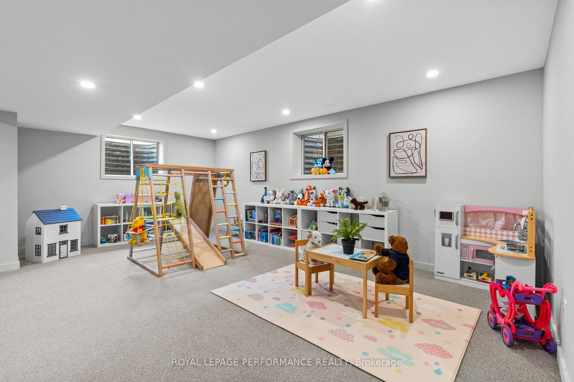 Photo 33 of 720 Wooler Place, Ottawa, Leitrim — HOMEH