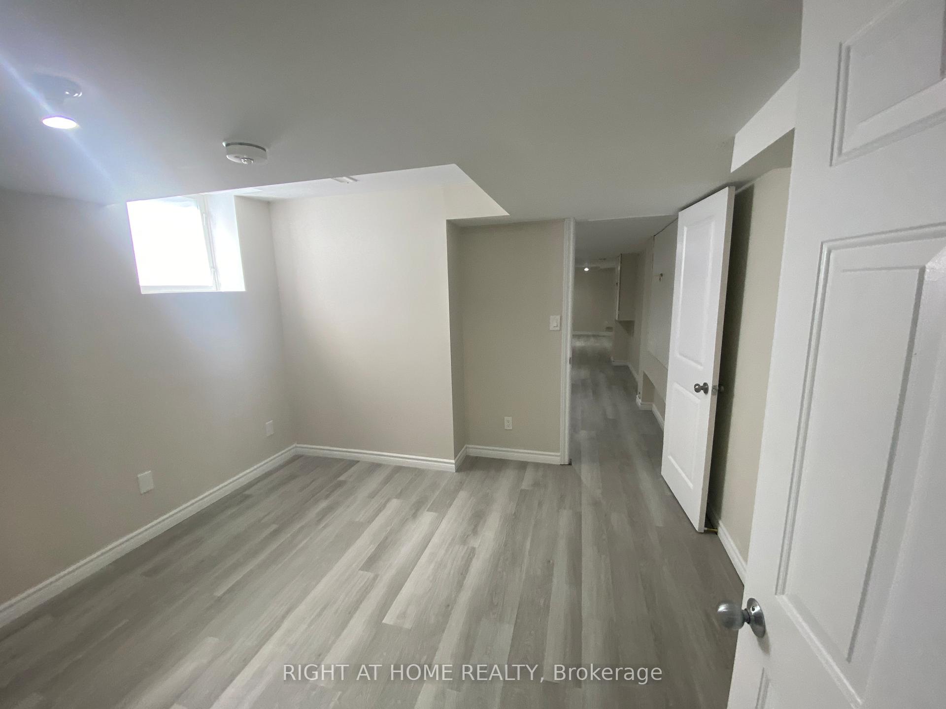 Photo 2 of Unit unit, 156 William Fair Drive, Clarington, Bowmanville — HOMEH