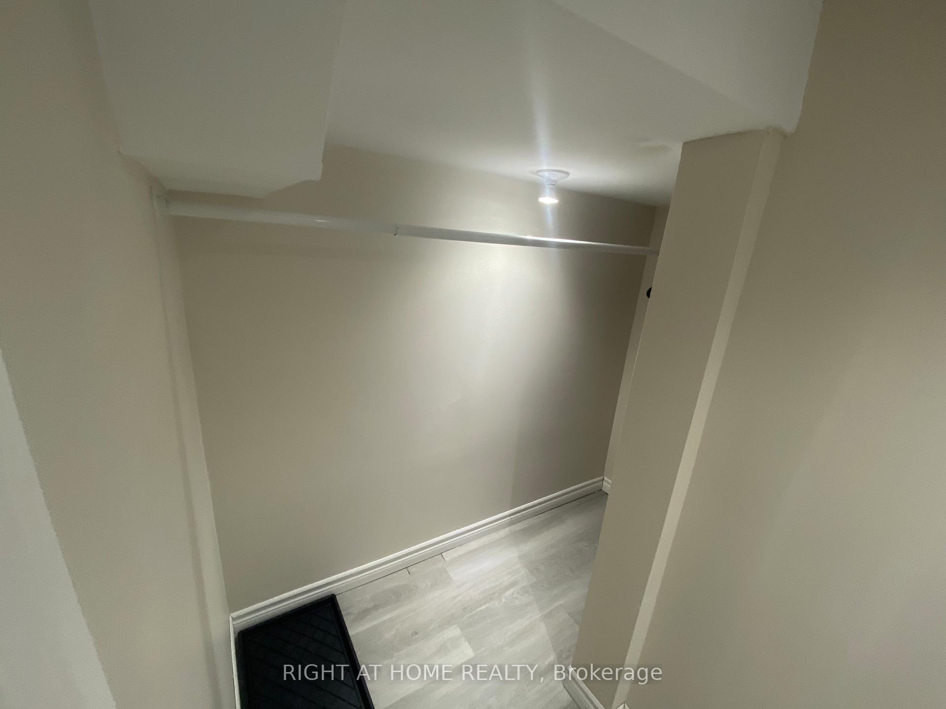 Photo 4 of Unit unit, 156 William Fair Drive, Clarington, Bowmanville — HOMEH