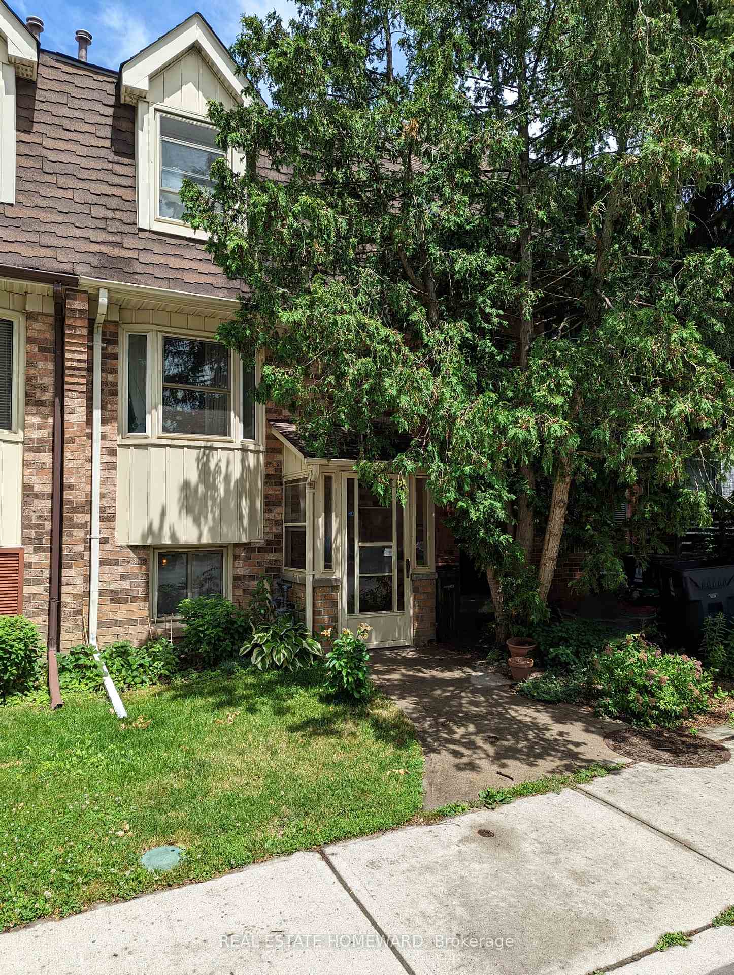Front of 106 Torbrick Road