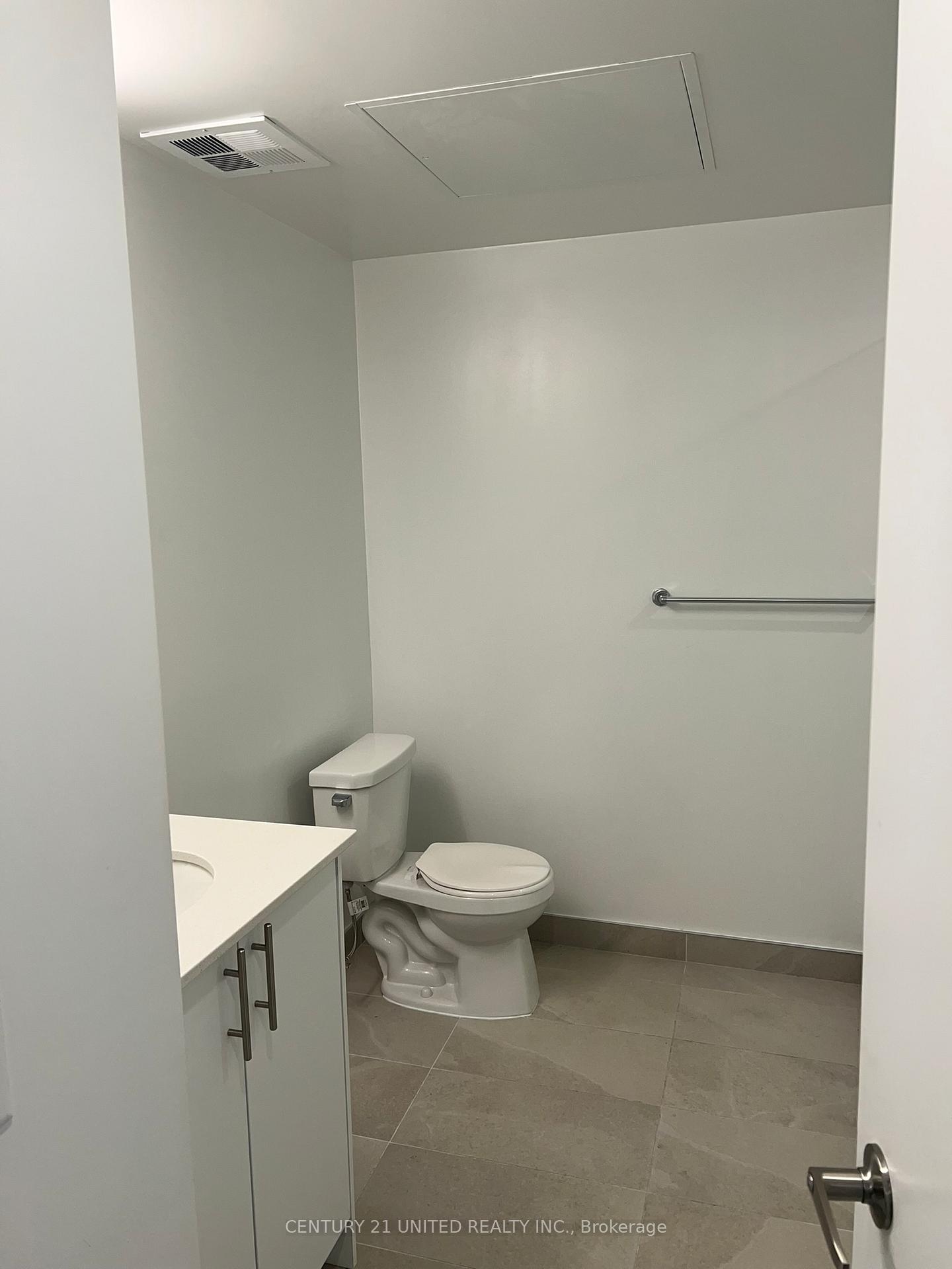 Photo 18 of Unit 1017, 80 Bond Street E, Oshawa, Central — HOMEH