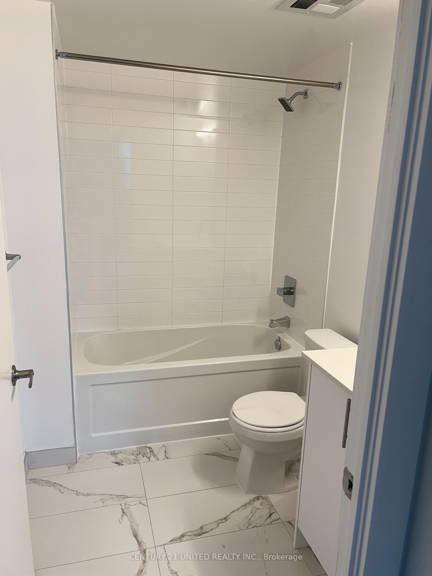 Photo 8 of Unit 304, 80 Bond Street E, Oshawa, Central — HOMEH