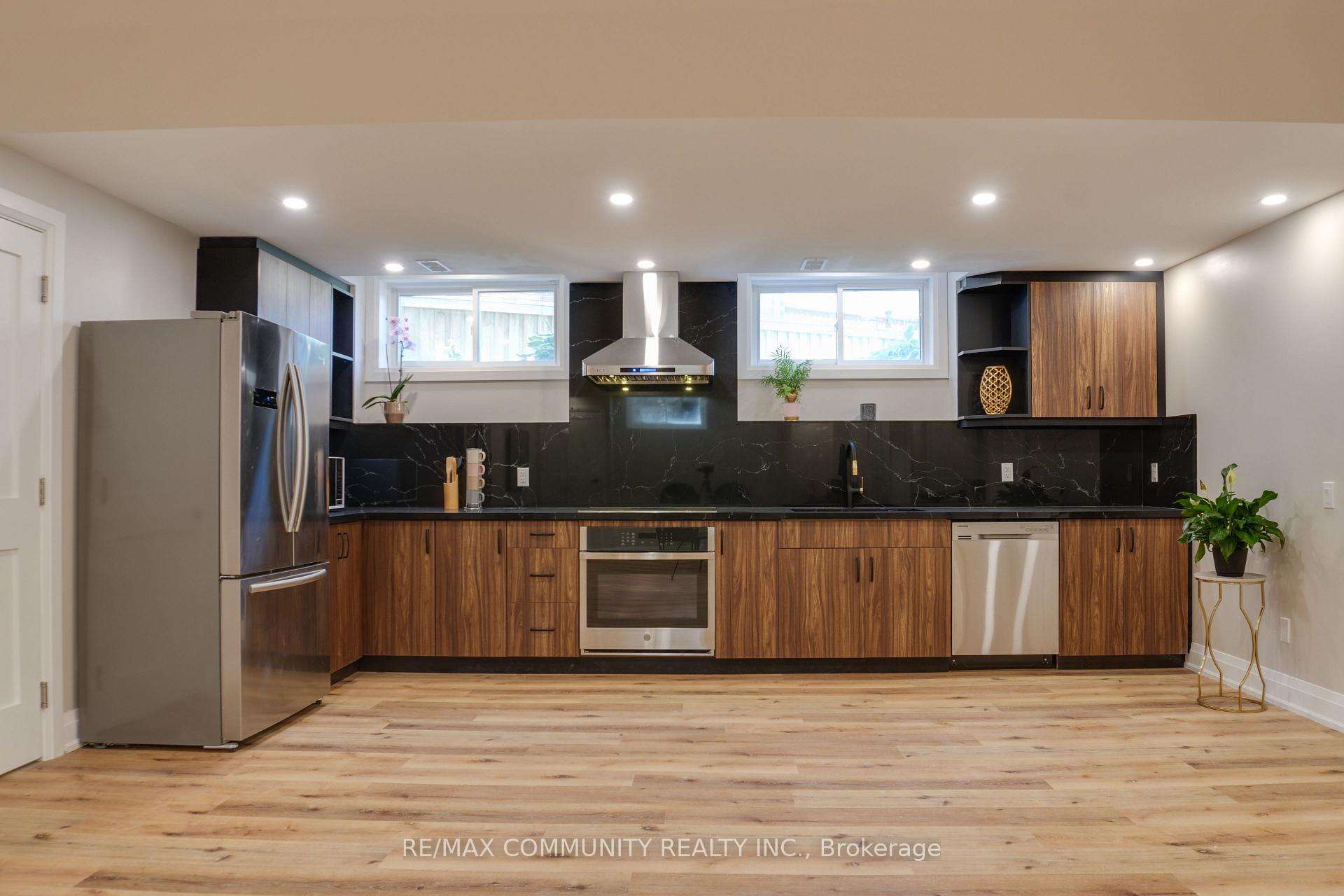 Photo 3 of 117 Losino Street, Caledon, Rural Caledon — HOMEH