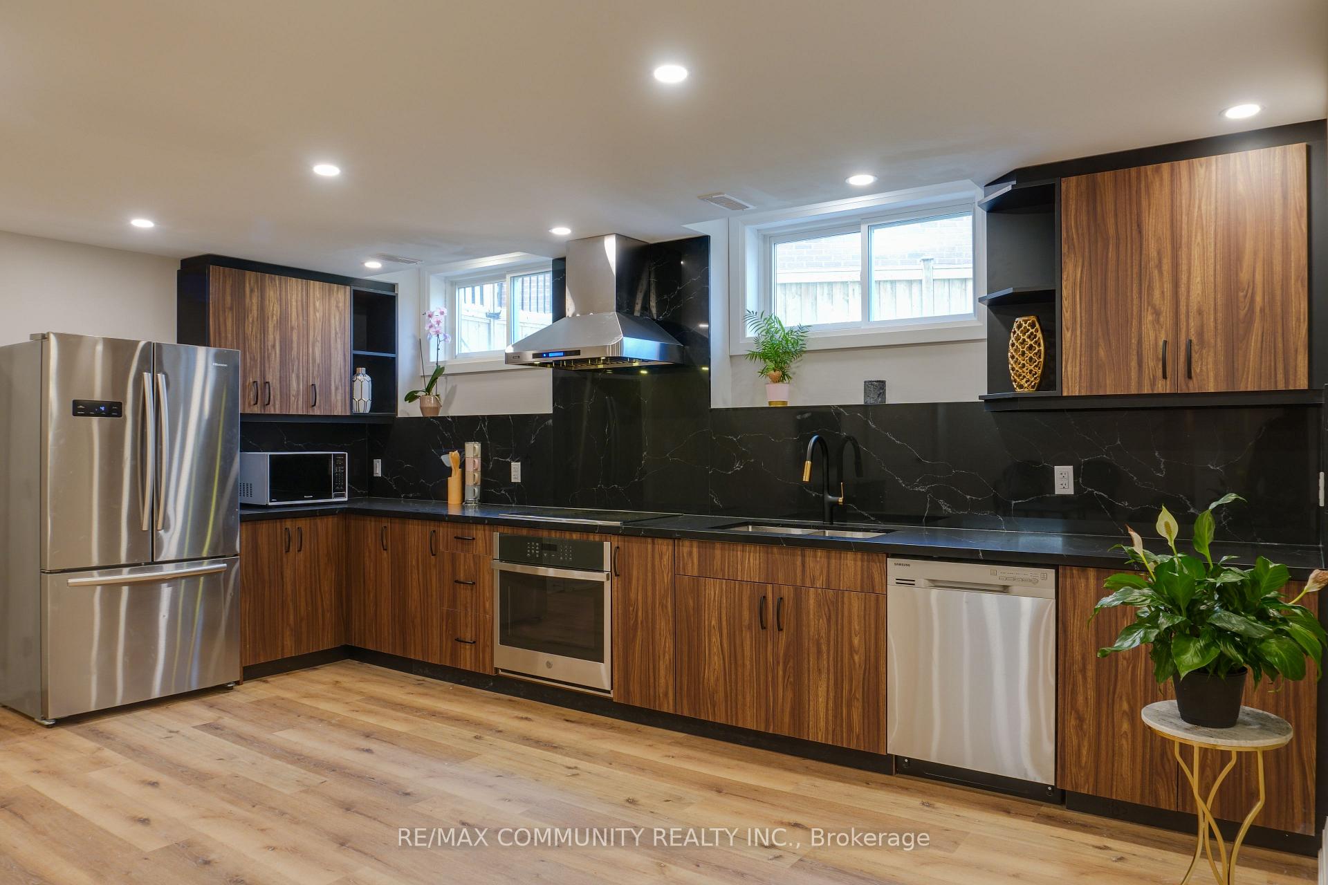 Photo 9 of 117 Losino Street, Caledon, Rural Caledon — HOMEH