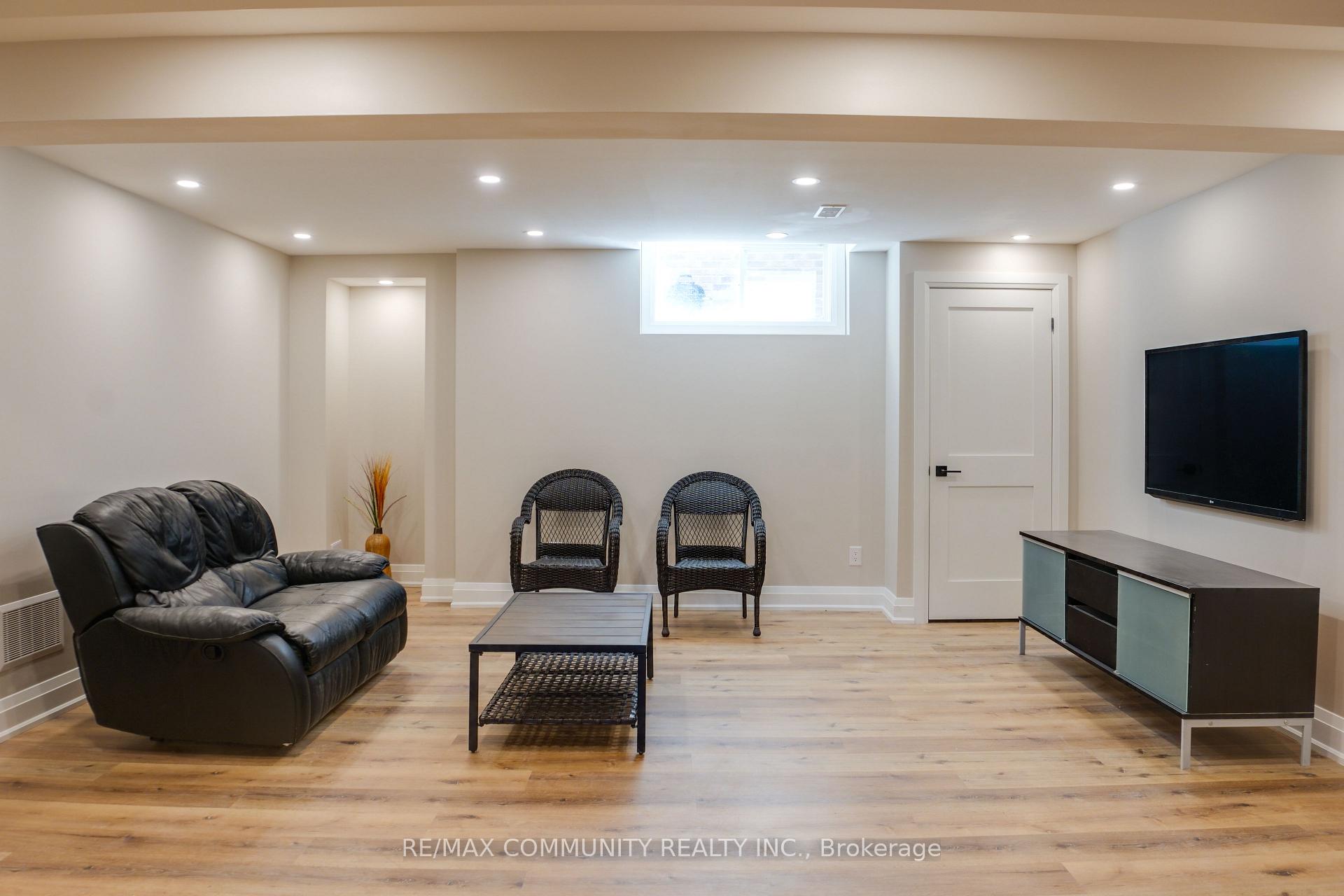 Photo 14 of 117 Losino Street, Caledon, Rural Caledon — HOMEH