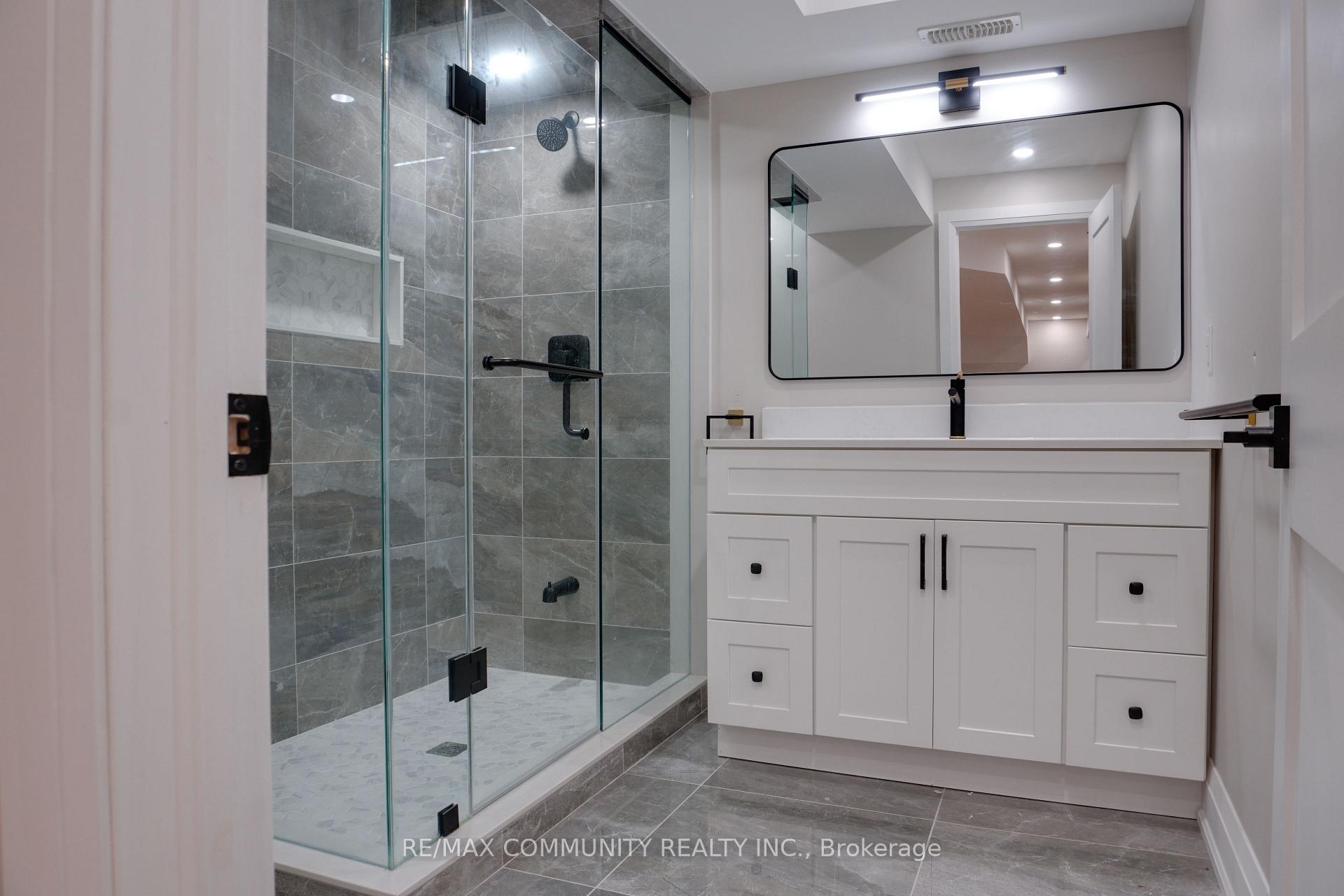 Photo 16 of 117 Losino Street, Caledon, Rural Caledon — HOMEH