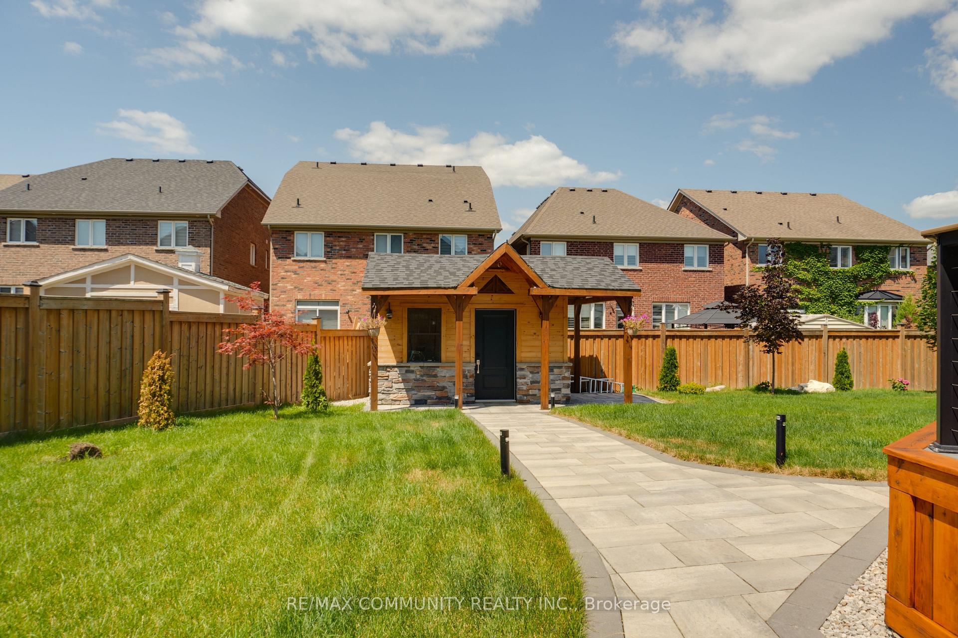 Photo 19 of 117 Losino Street, Caledon, Rural Caledon — HOMEH