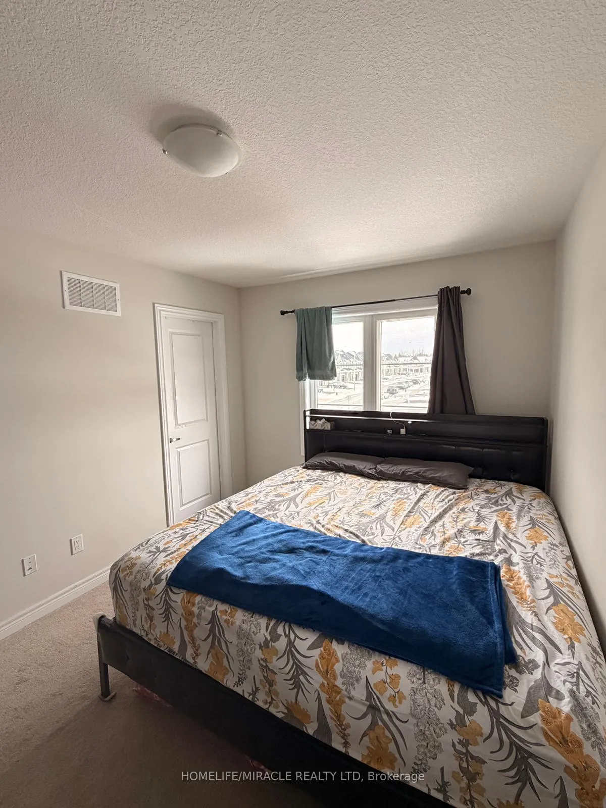 Photo 5 of 11 Genoa Drive, Hamilton, Ryckmans — HOMEH