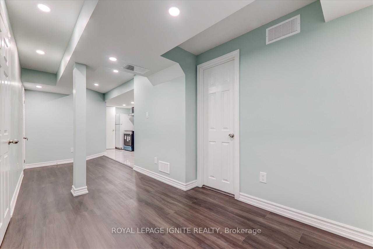Photo 5 of Unit Bsmt, 104 Charles Brown Road, Markham, Cedarwood — HOMEH
