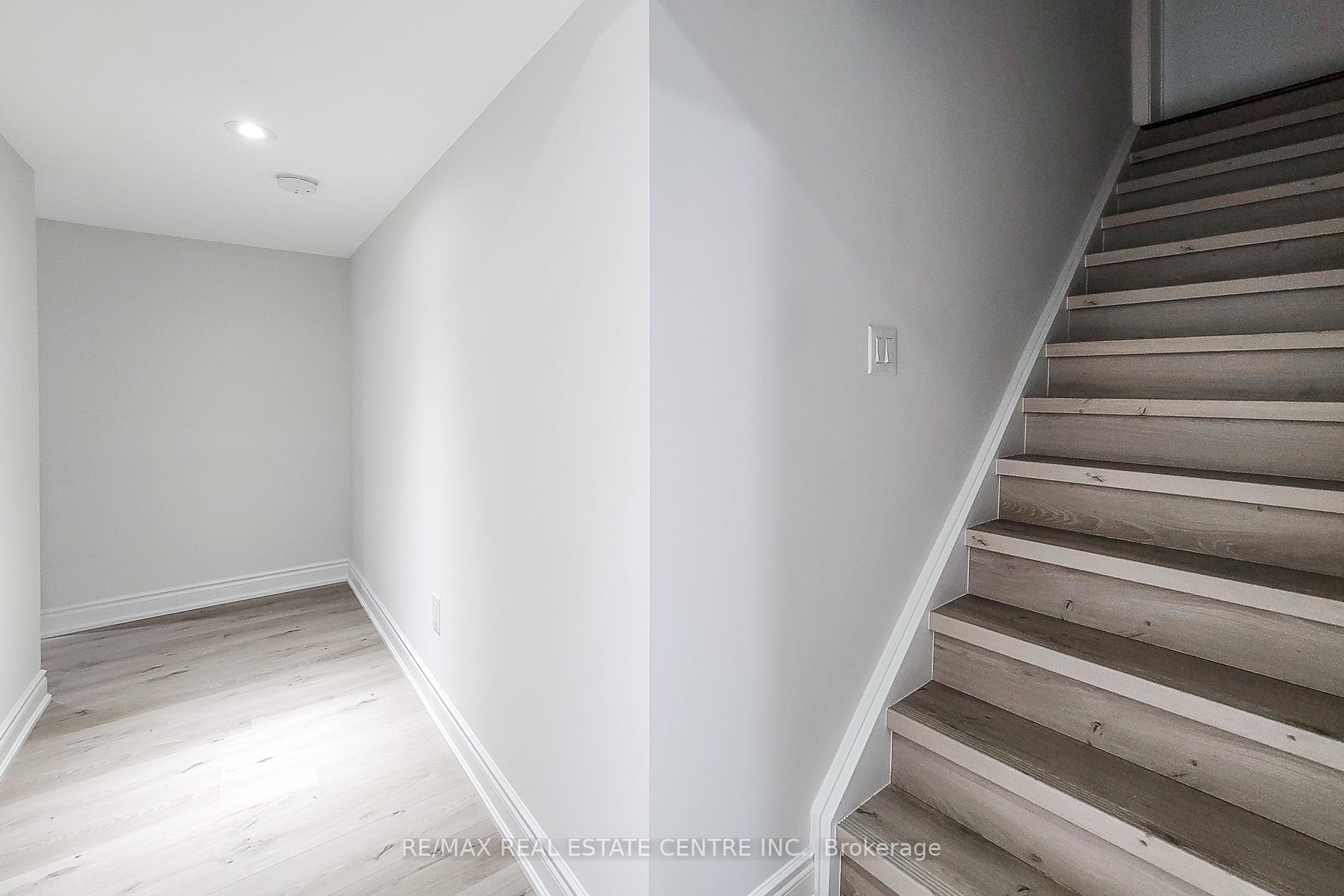 Photo 3 of Unit BSMT, 93 Crafter Crescent, Hamilton, Stoney Creek — HOMEH