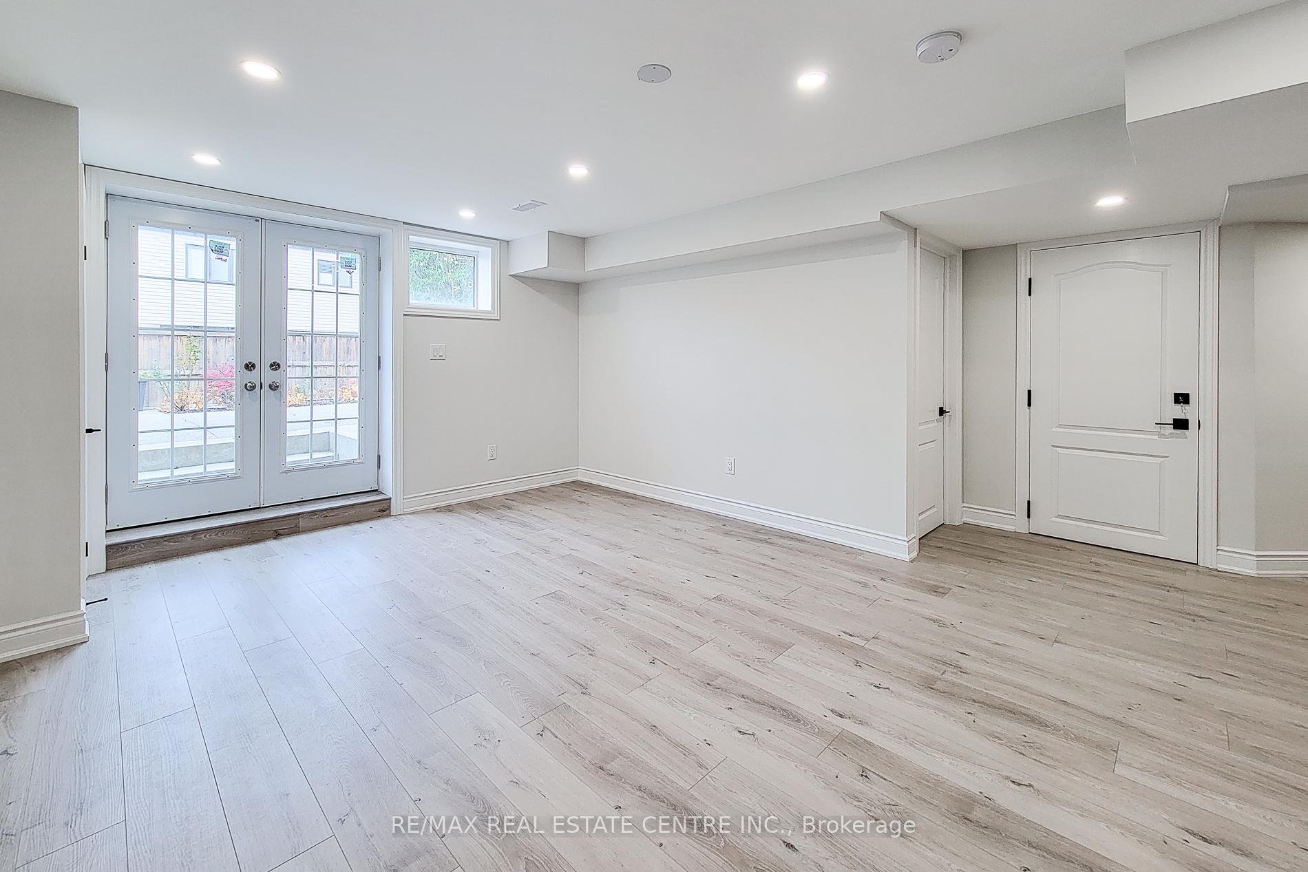 Photo 8 of Unit BSMT, 93 Crafter Crescent, Hamilton, Stoney Creek — HOMEH