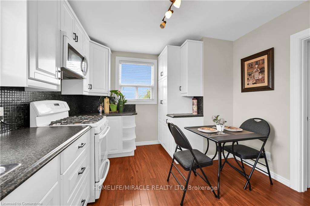 Photo 9 of 344 Talbot Street, Hamilton, McQuesten — HOMEH