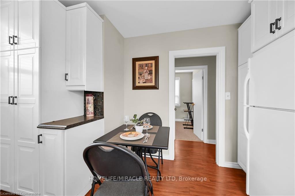 Photo 3 of 344 Talbot Street, Hamilton, McQuesten — HOMEH